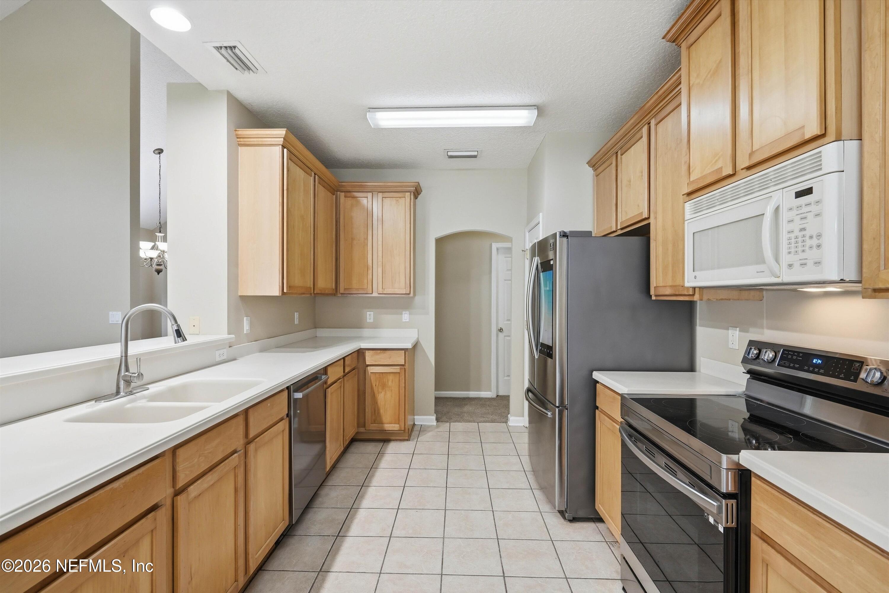 3113 WHITE HERON Trail