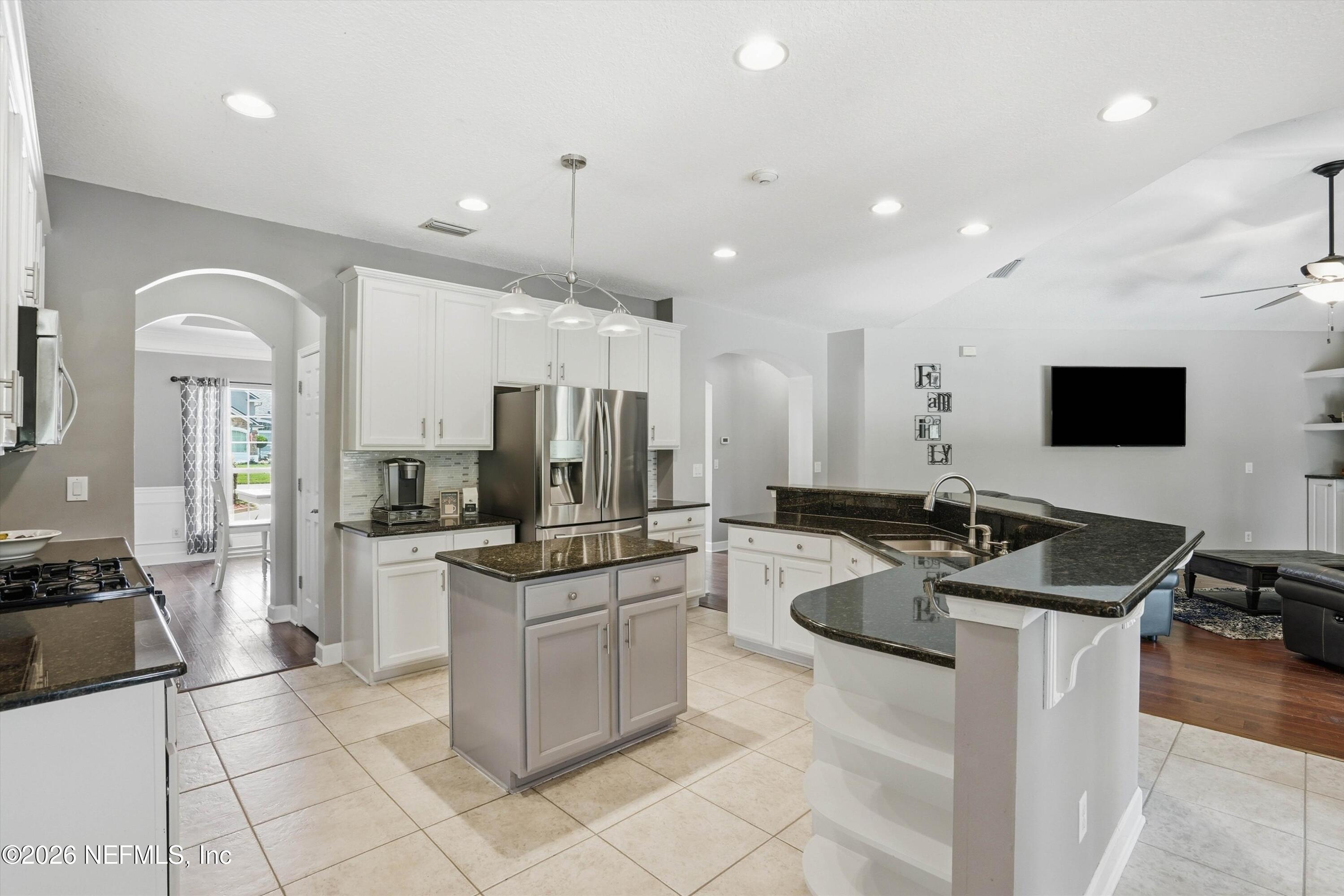 4621 W SENECA Drive, St. Johns
