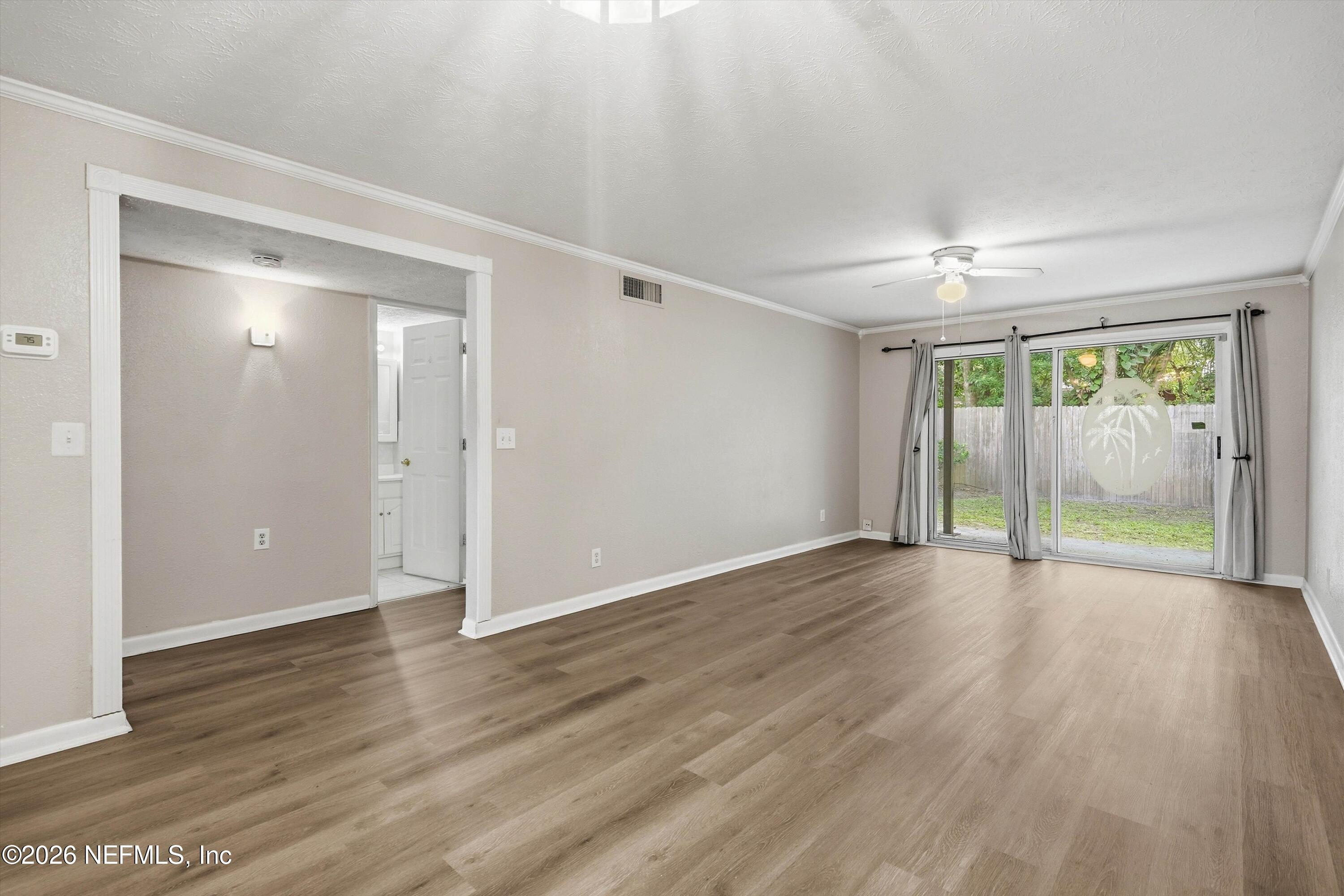 4836 ATLANTIC Boulevard 104