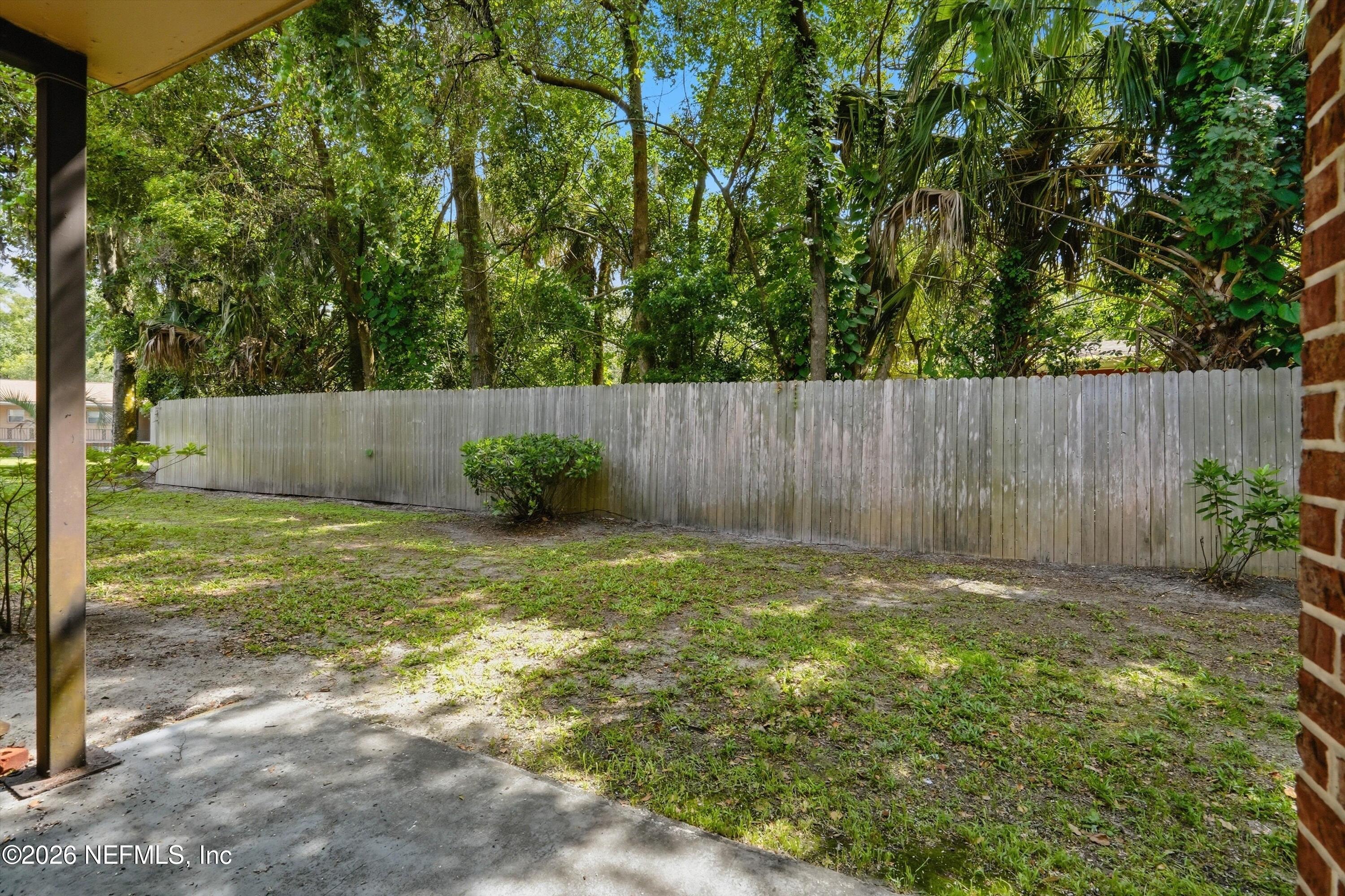 4836 ATLANTIC Boulevard 104
