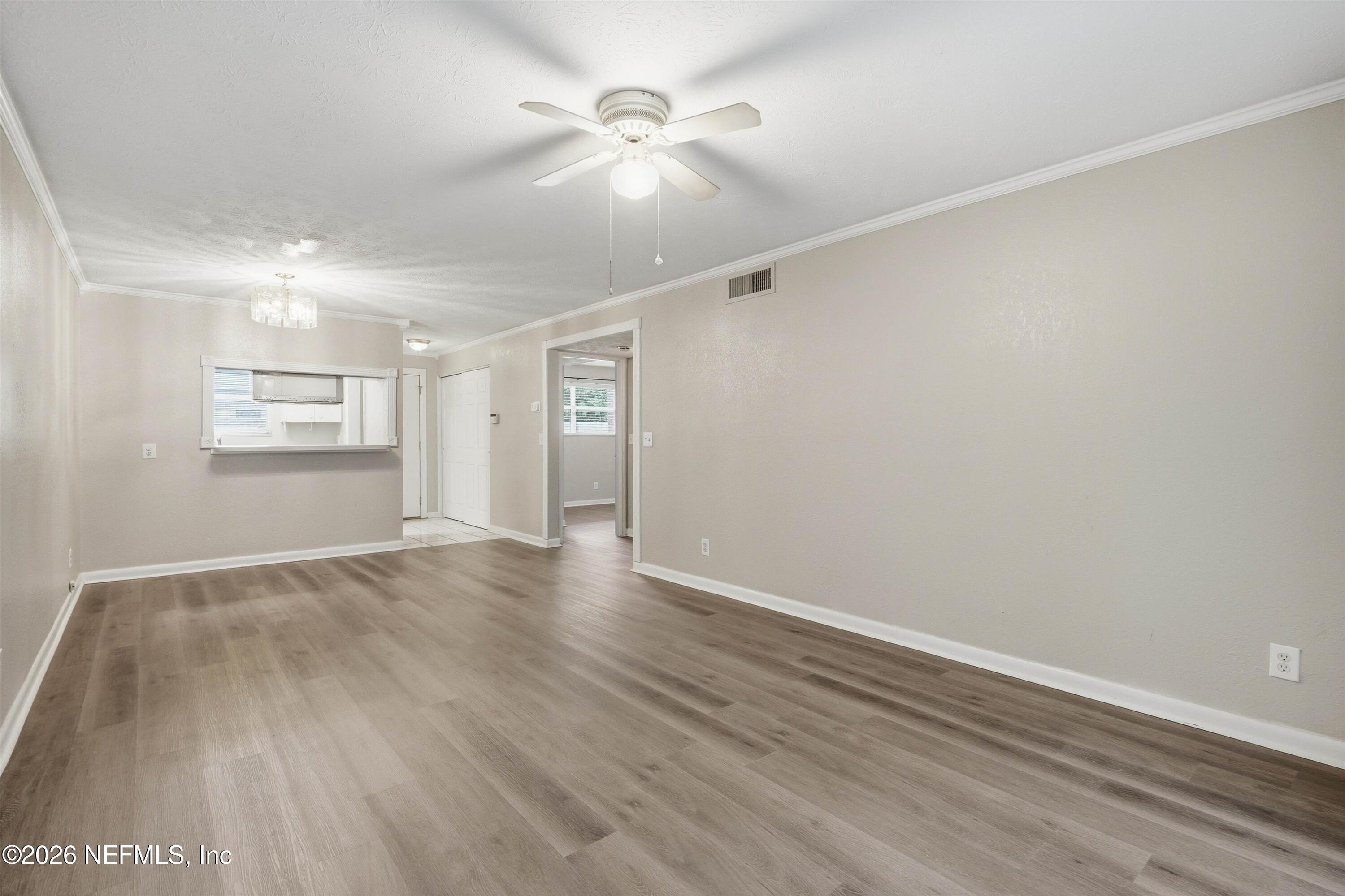 4836 ATLANTIC Boulevard 104