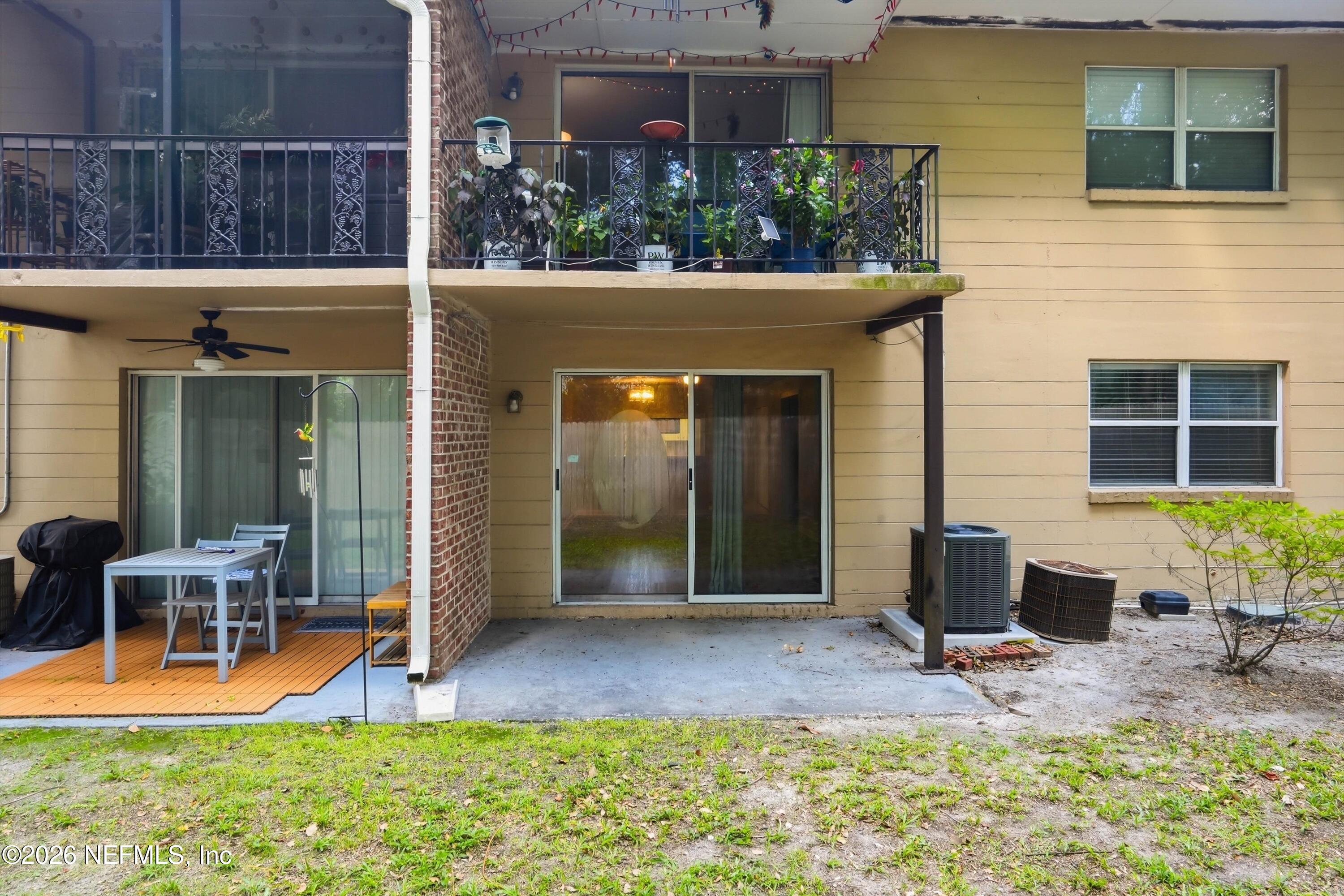 4836 ATLANTIC Boulevard 104