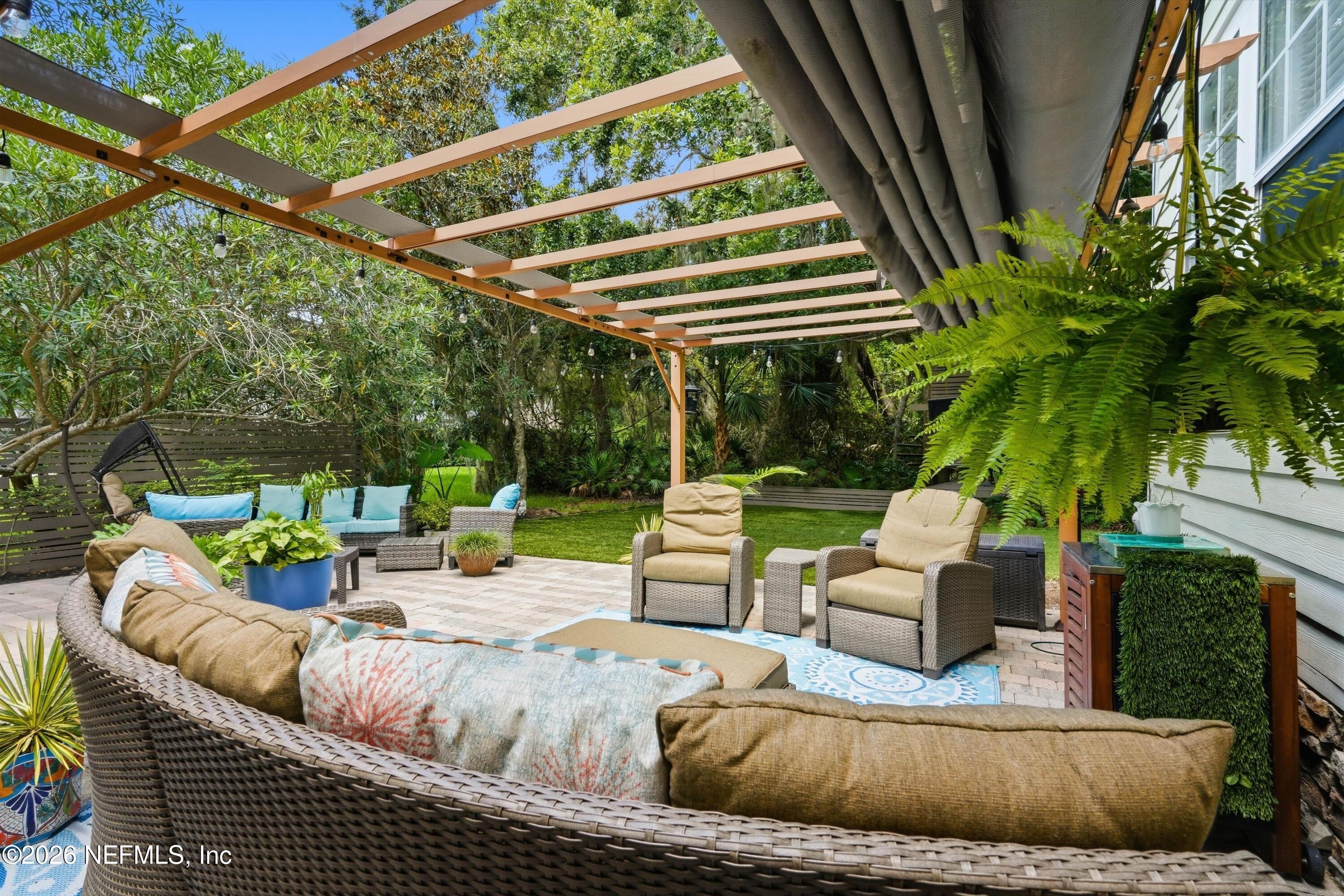112 MAGNOLIA HAMMOCK Drive