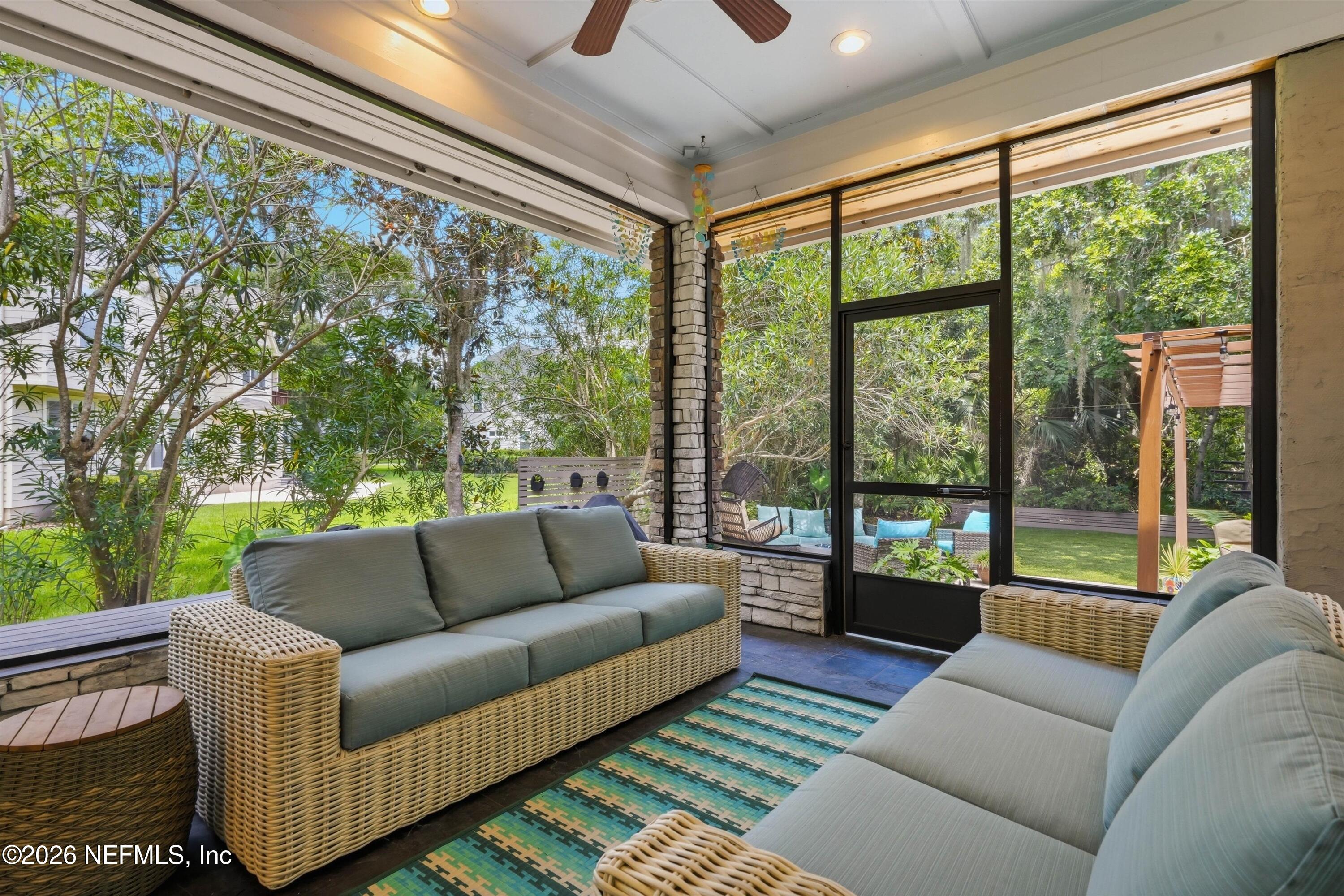 112 MAGNOLIA HAMMOCK Drive