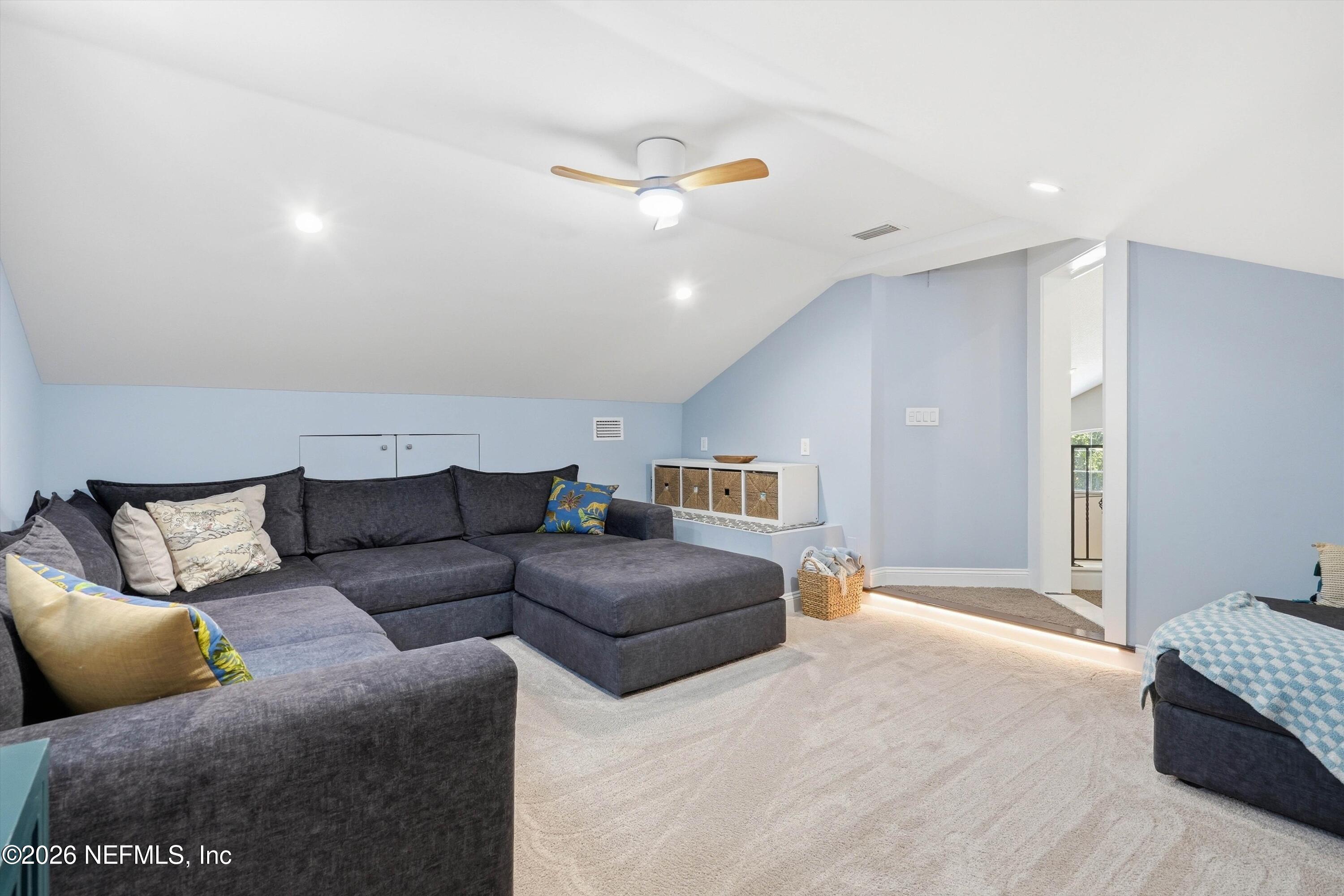 112 MAGNOLIA HAMMOCK Drive