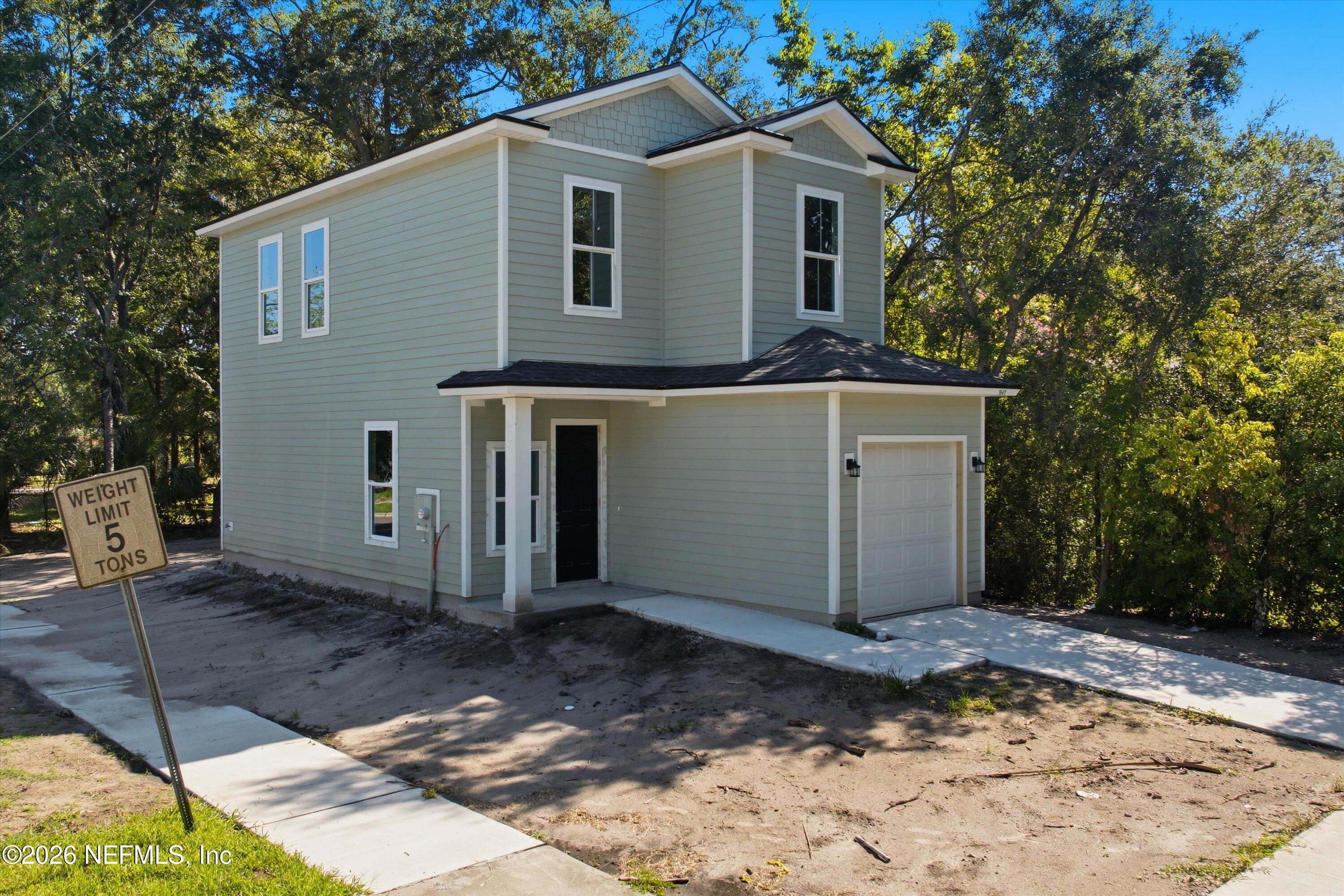 1661 W 22ND Street W