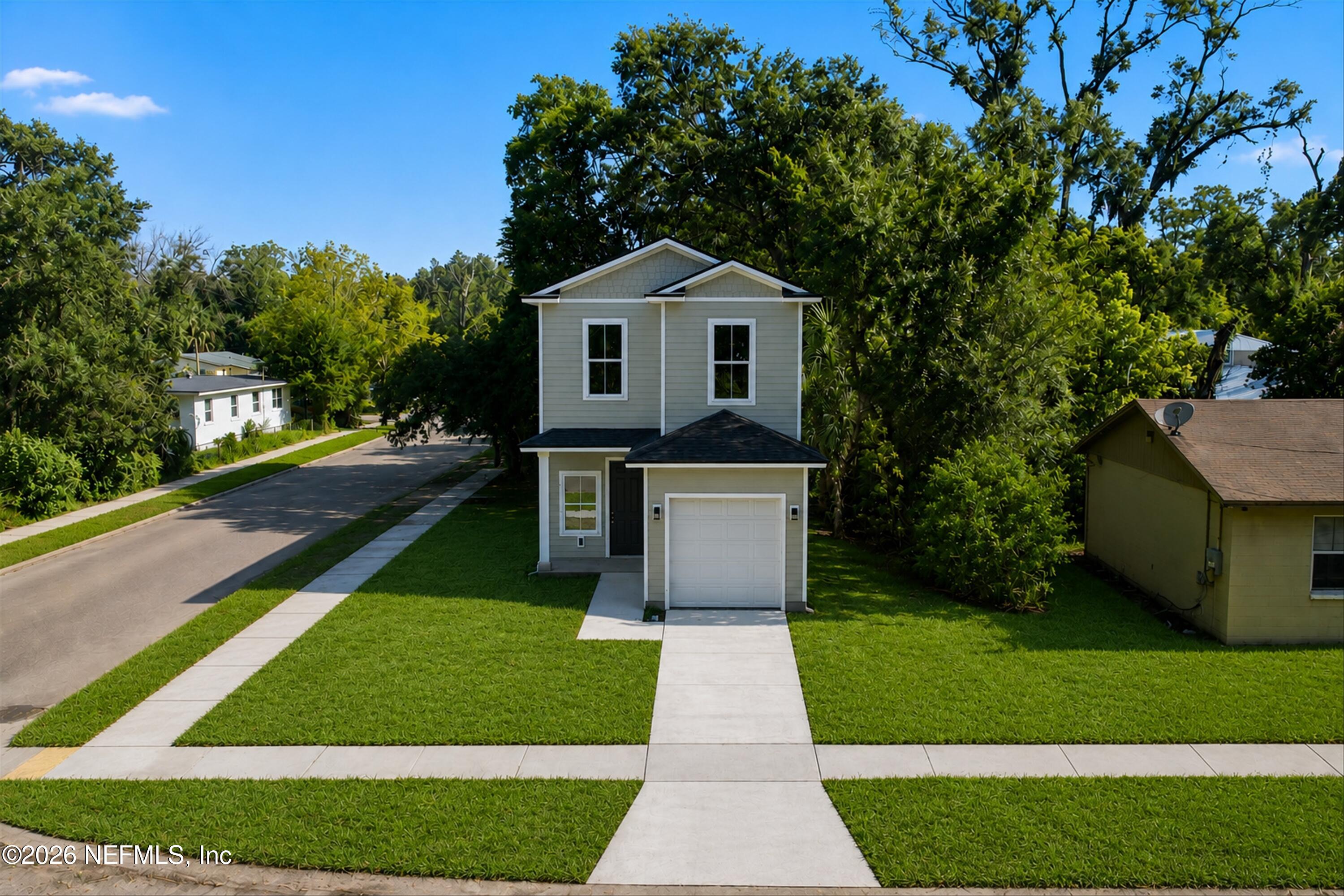 1661 W 22ND Street W