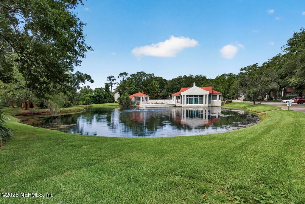 506 CLUBHOUSE Court 506