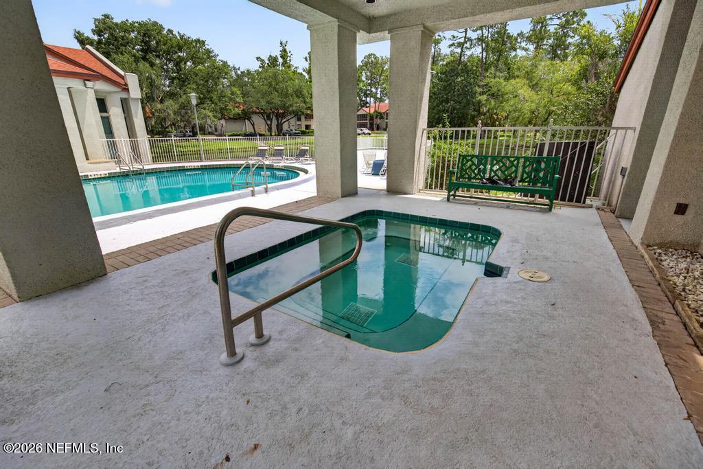 506 CLUBHOUSE Court 506