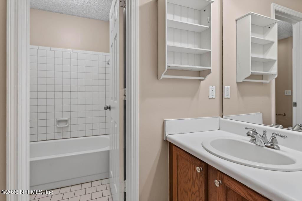 506 CLUBHOUSE Court 506
