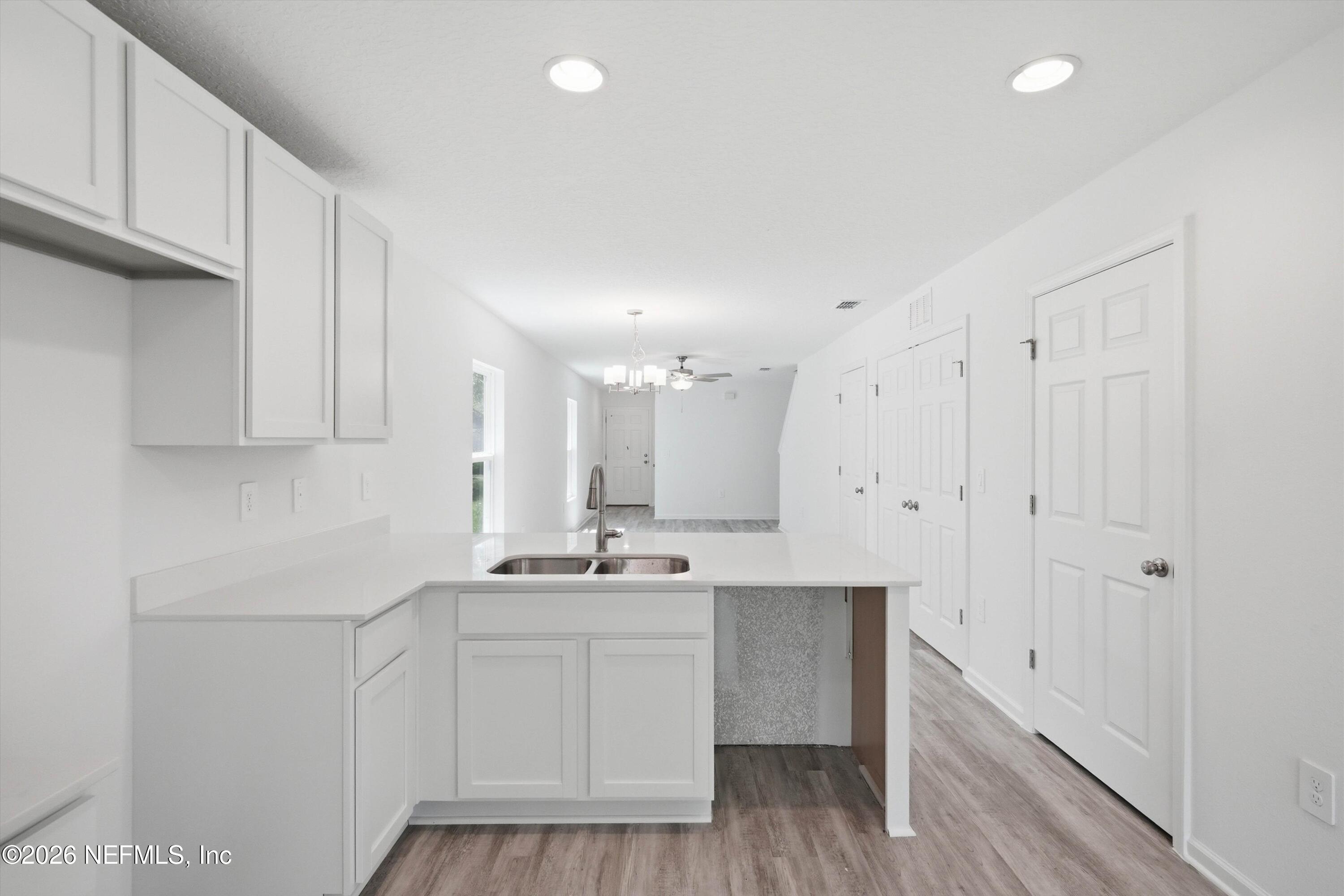 1418 W 19TH Street