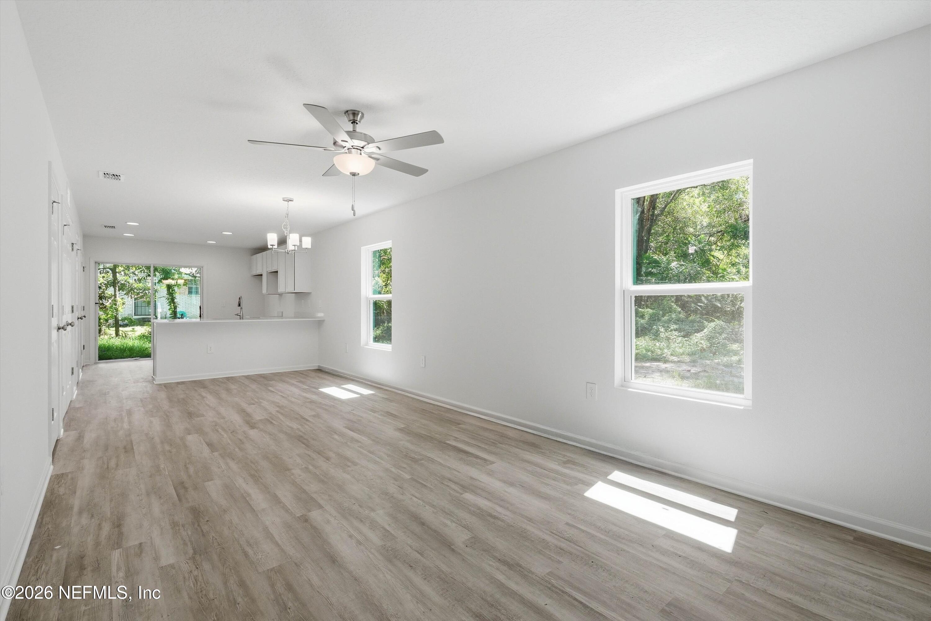 1418 W 19TH Street