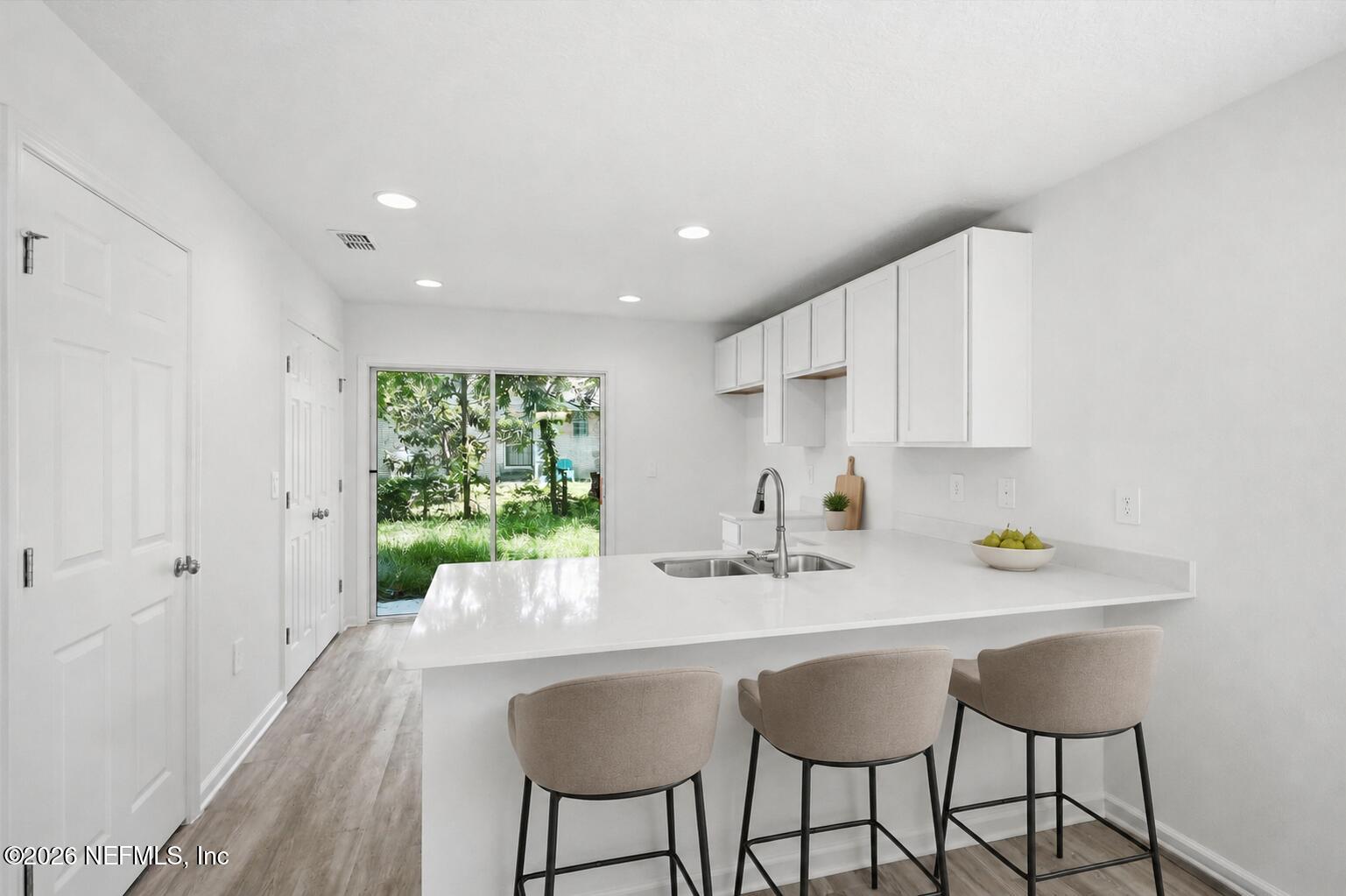 1418 W 19TH Street