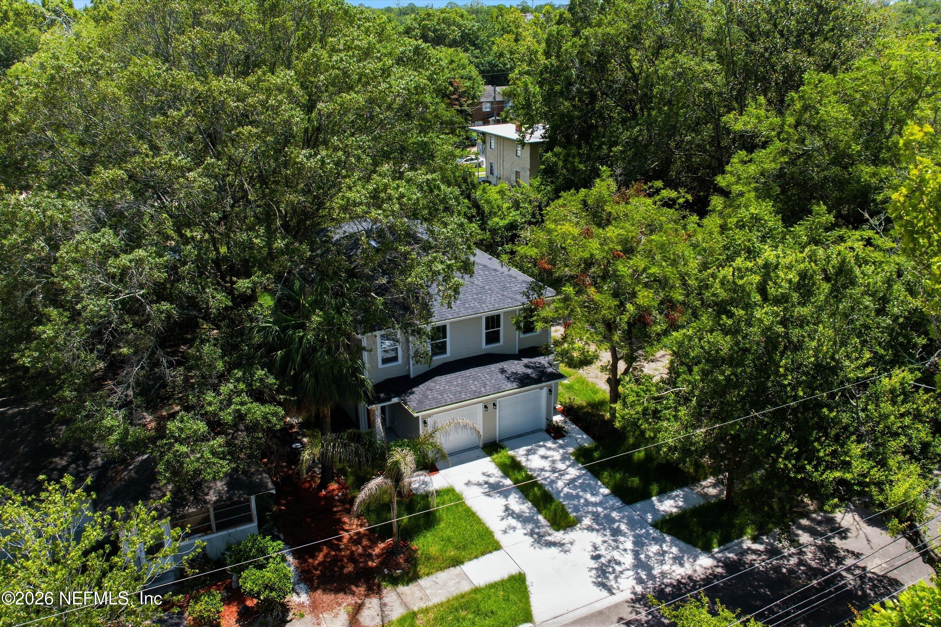 1418 W 19TH Street