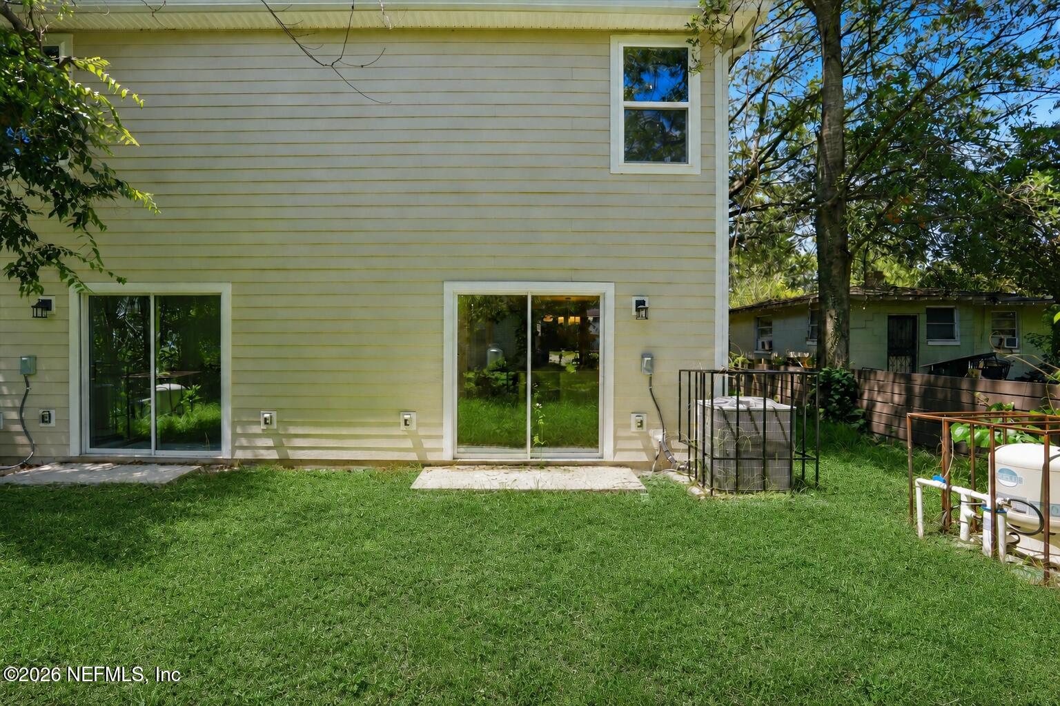 1418 W 19TH Street