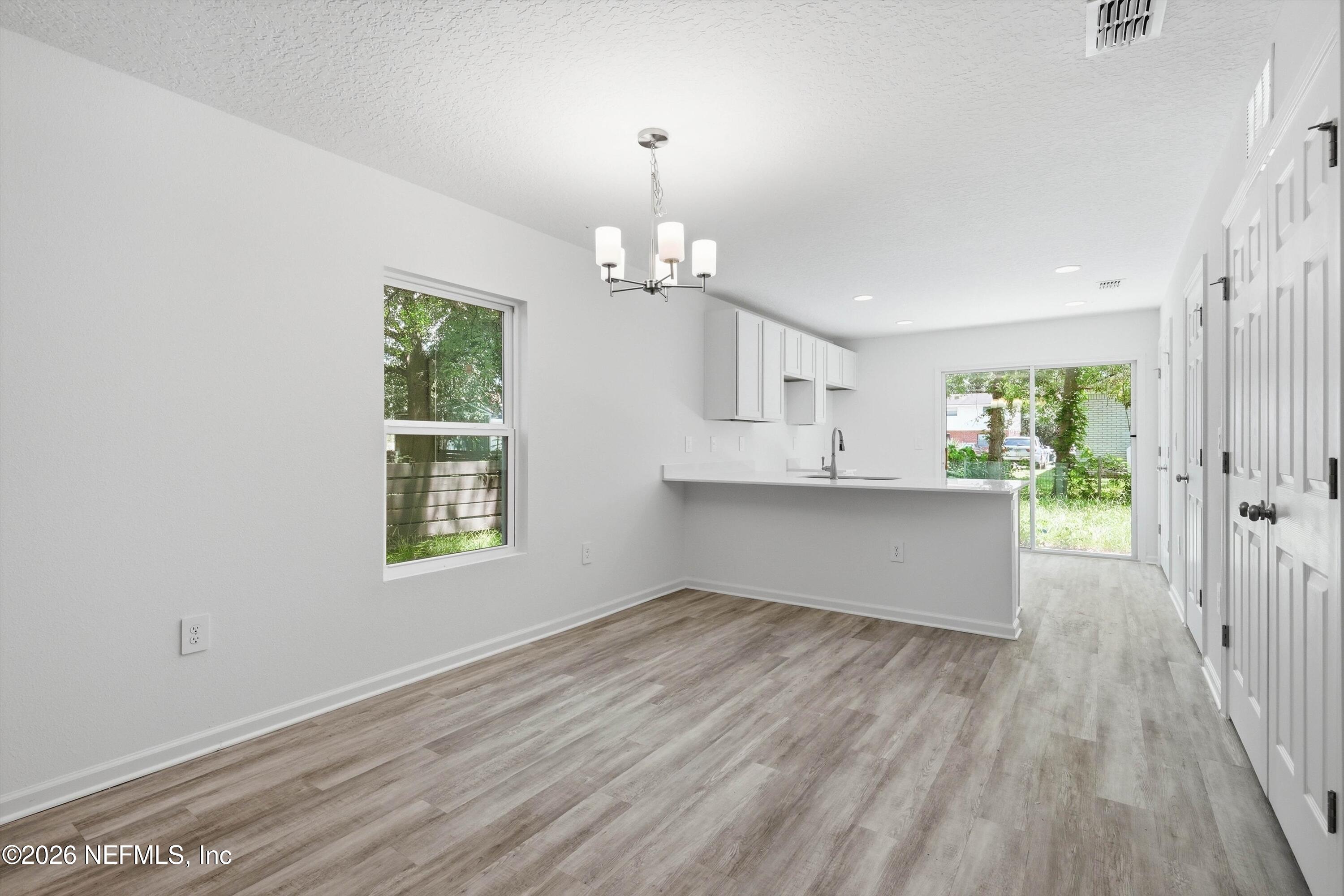 1418 W 19TH Street