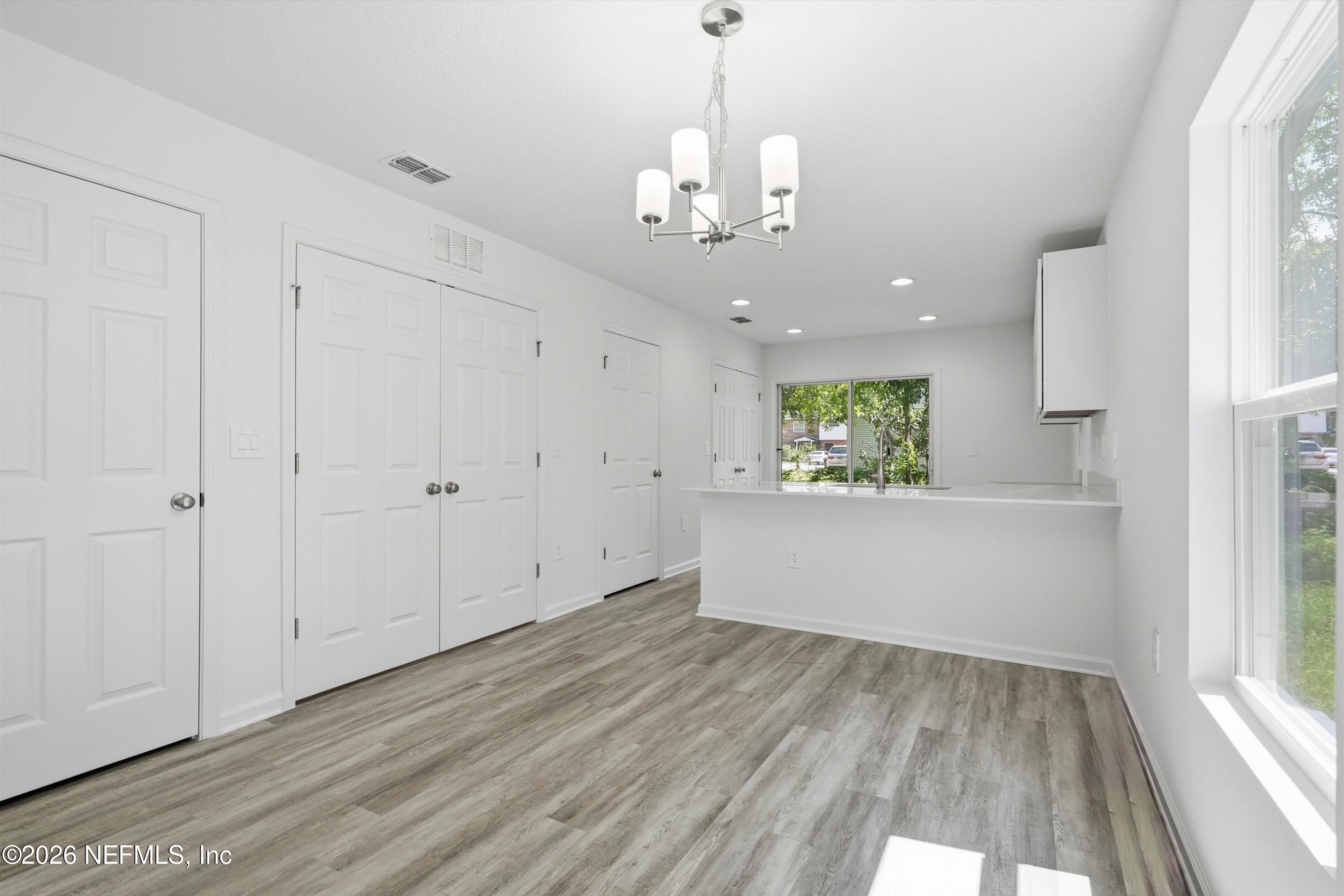 1418 W 19TH Street