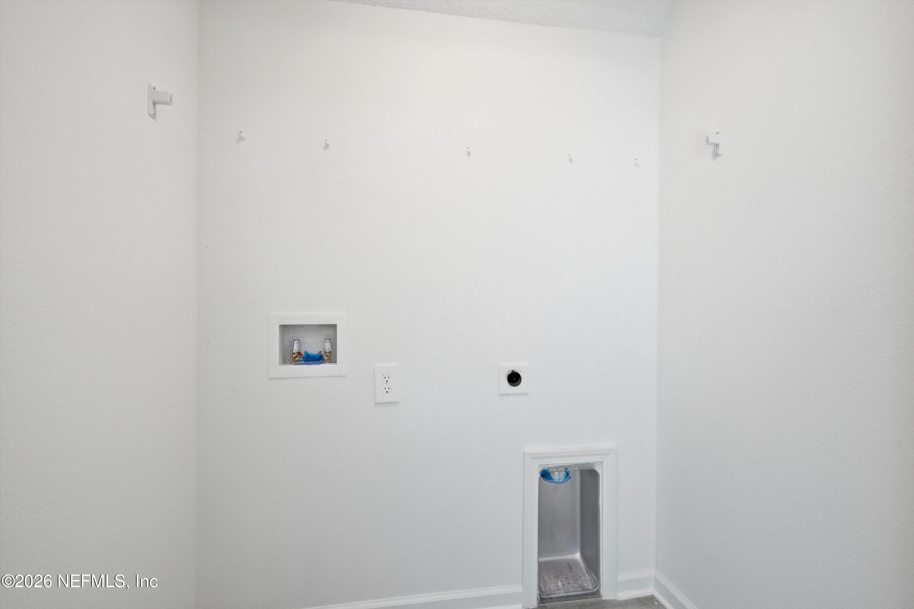 1418 W 19TH Street
