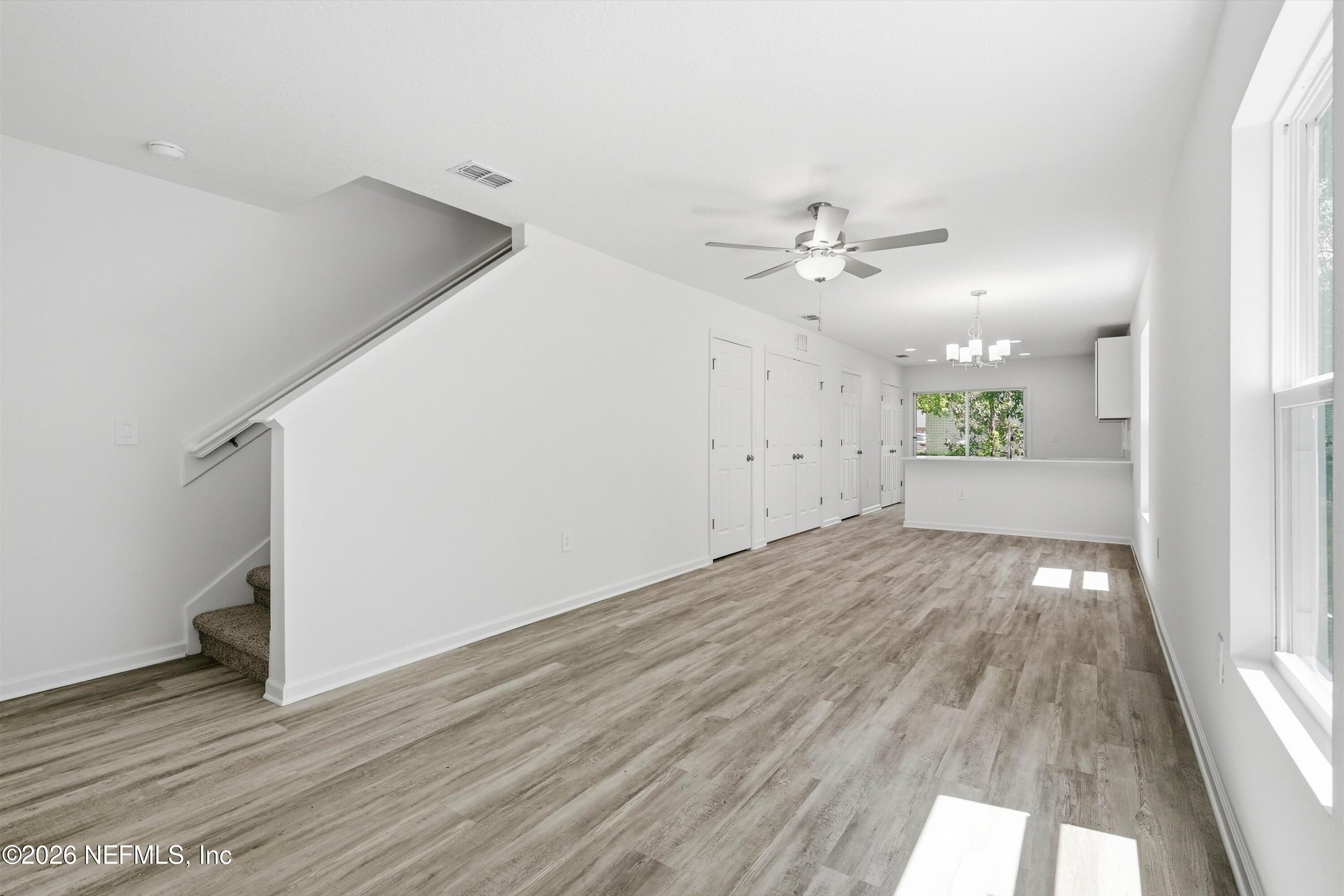 1418 W 19TH Street