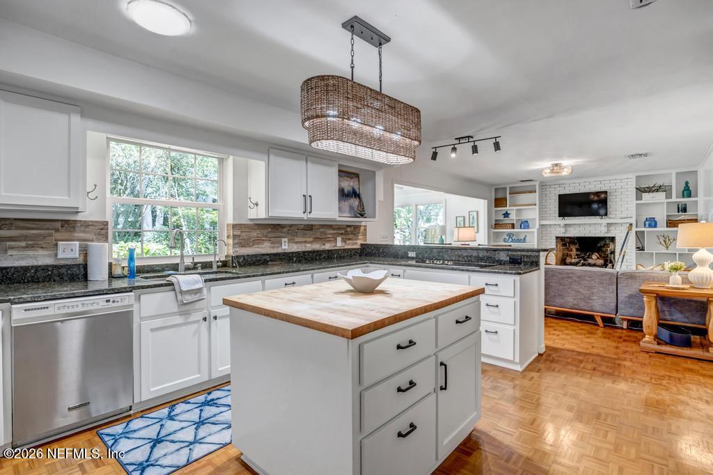 1452 SEMINOLE Road