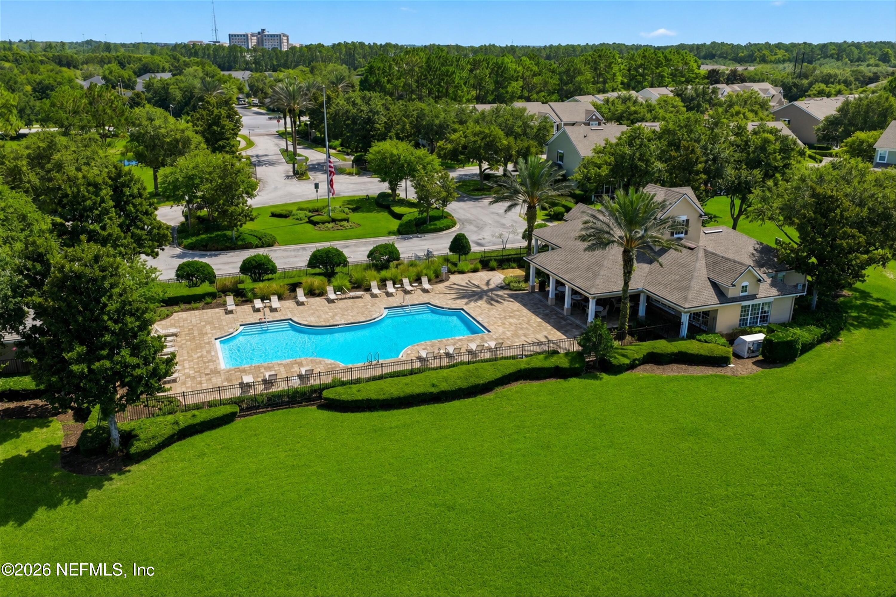 6480 YELLOW LEAF Court