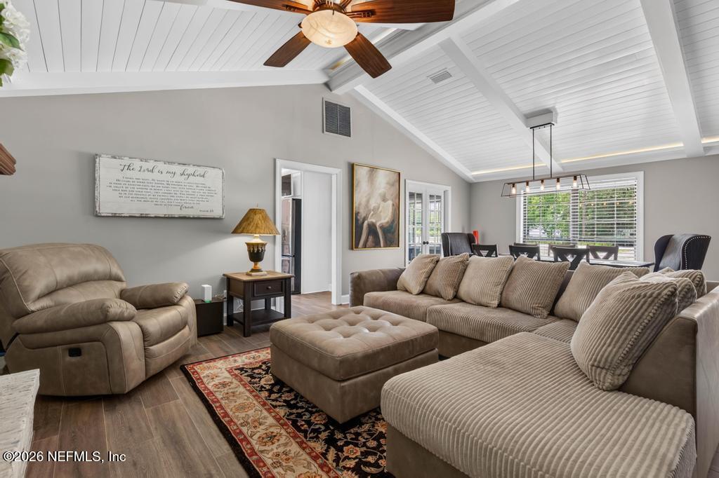 1185 HERITAGE ESTATES Trace