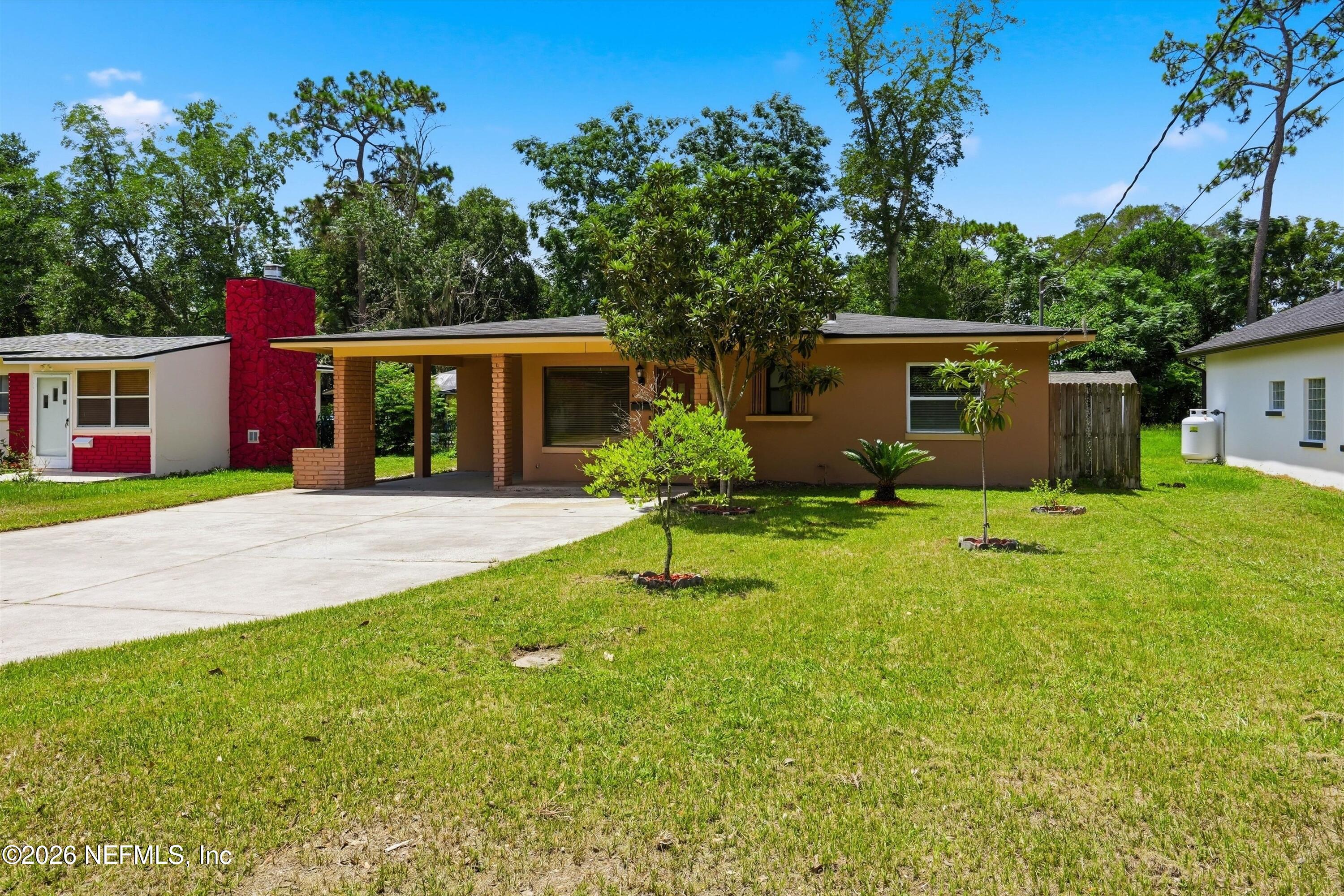 6258 SPRING FOREST Circle