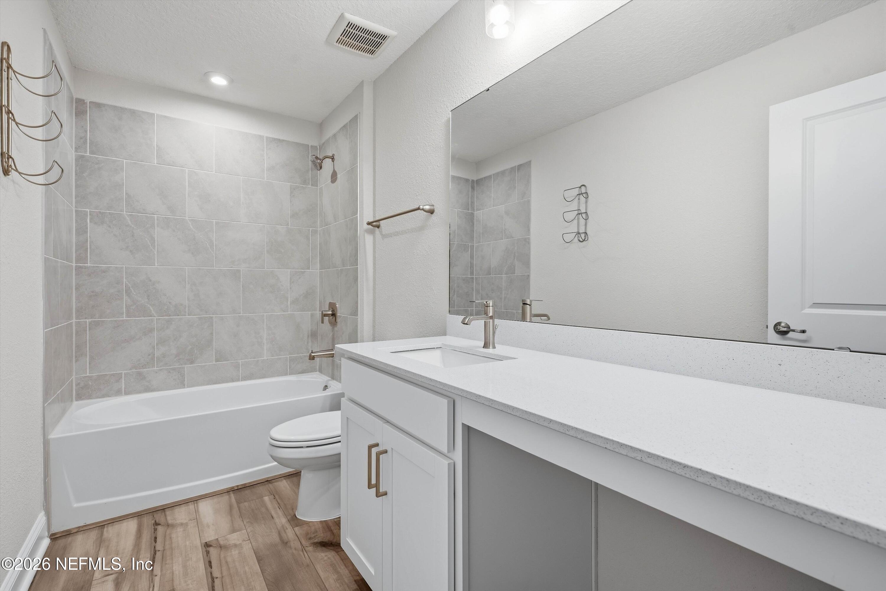 310 MEADOW CREEK Drive, St. Johns