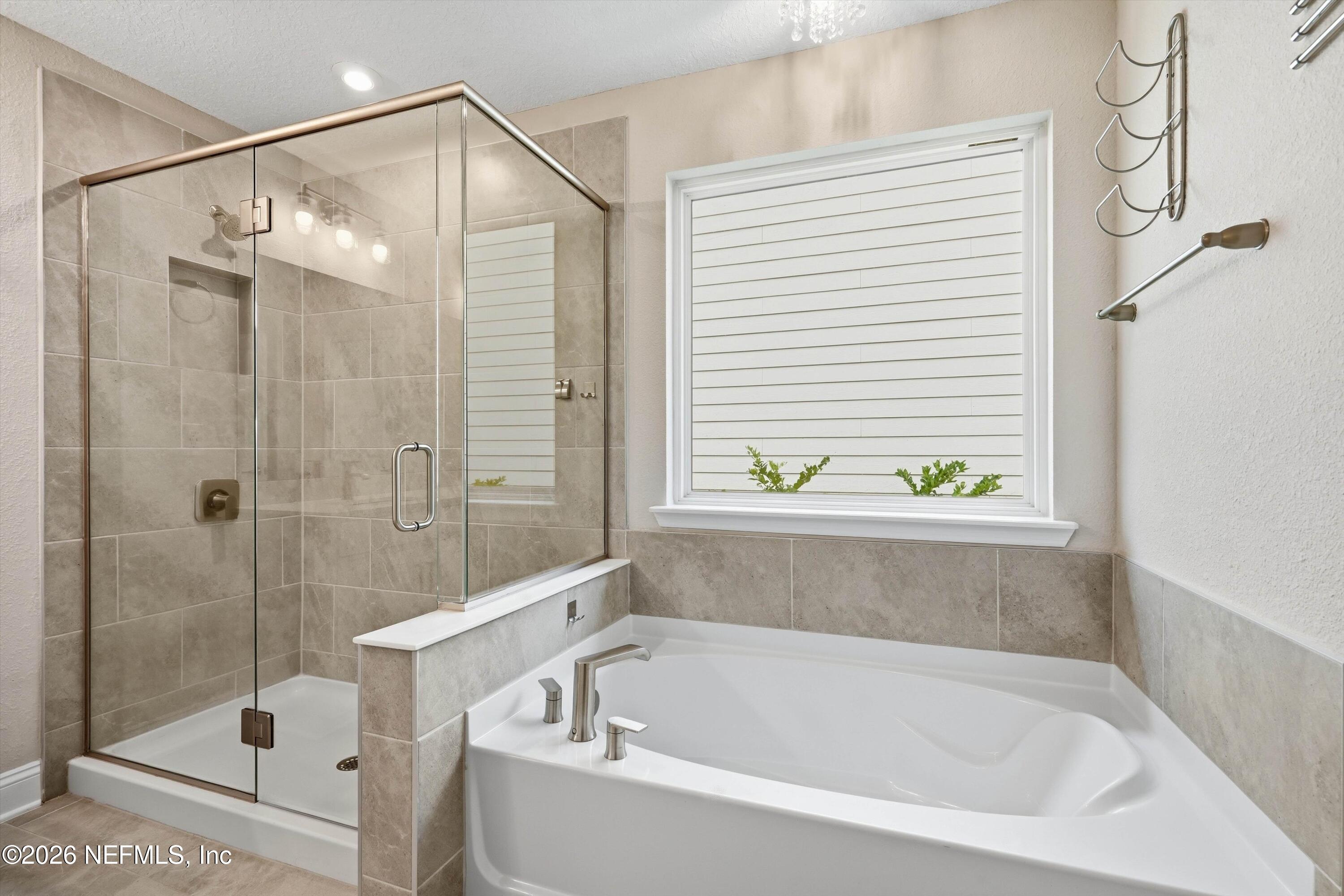 310 MEADOW CREEK Drive, St. Johns