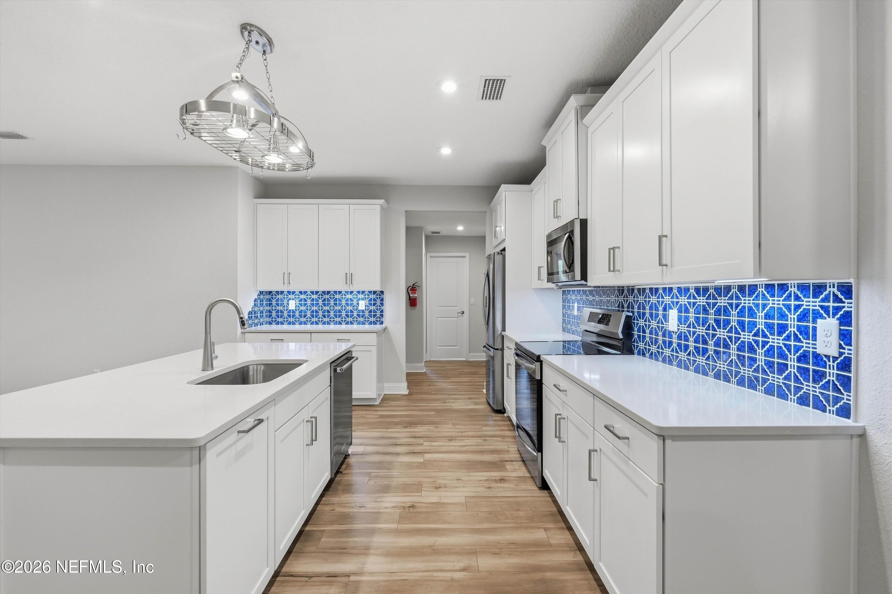 310 MEADOW CREEK Drive, St. Johns