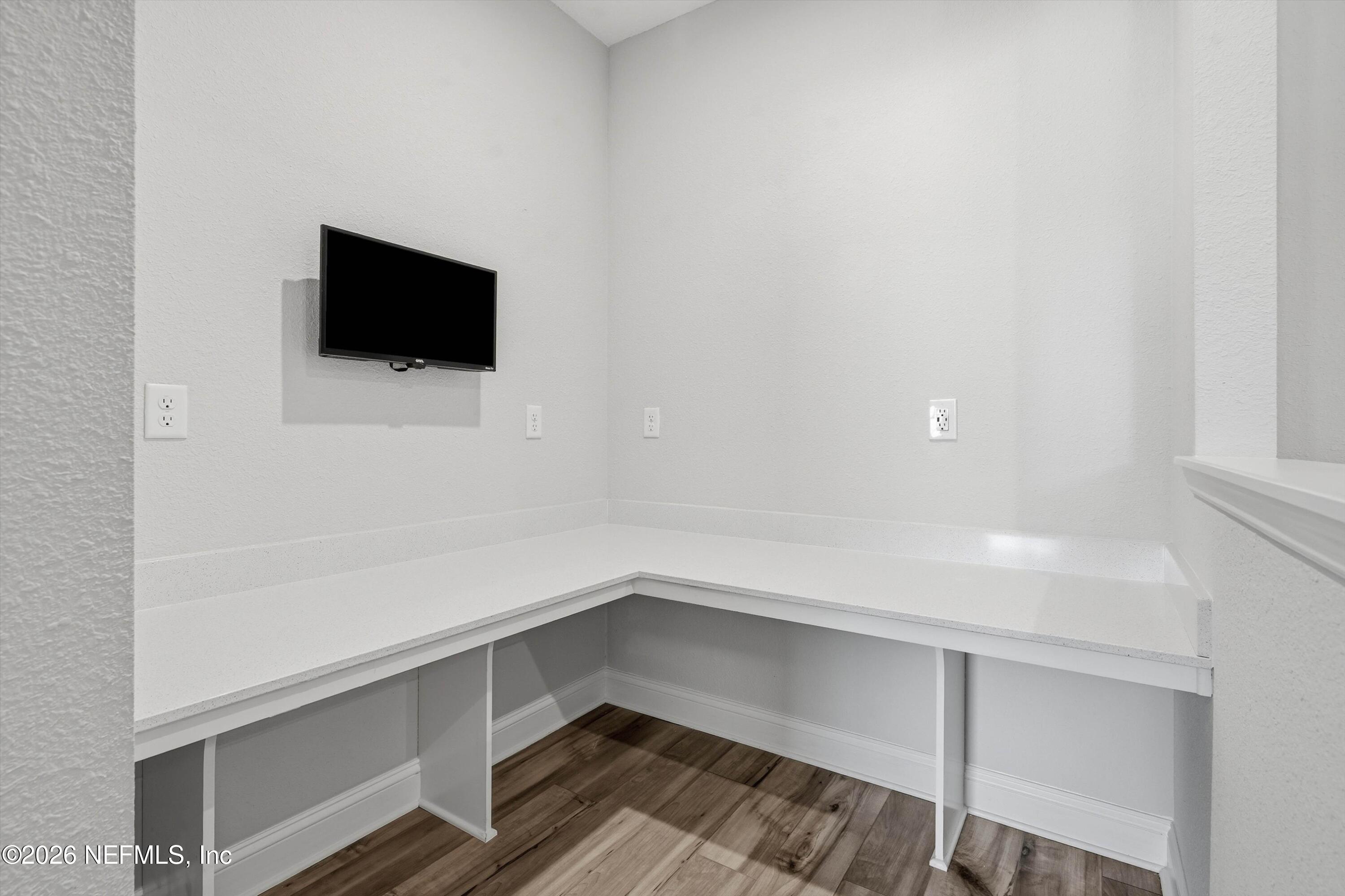 310 MEADOW CREEK Drive, St. Johns
