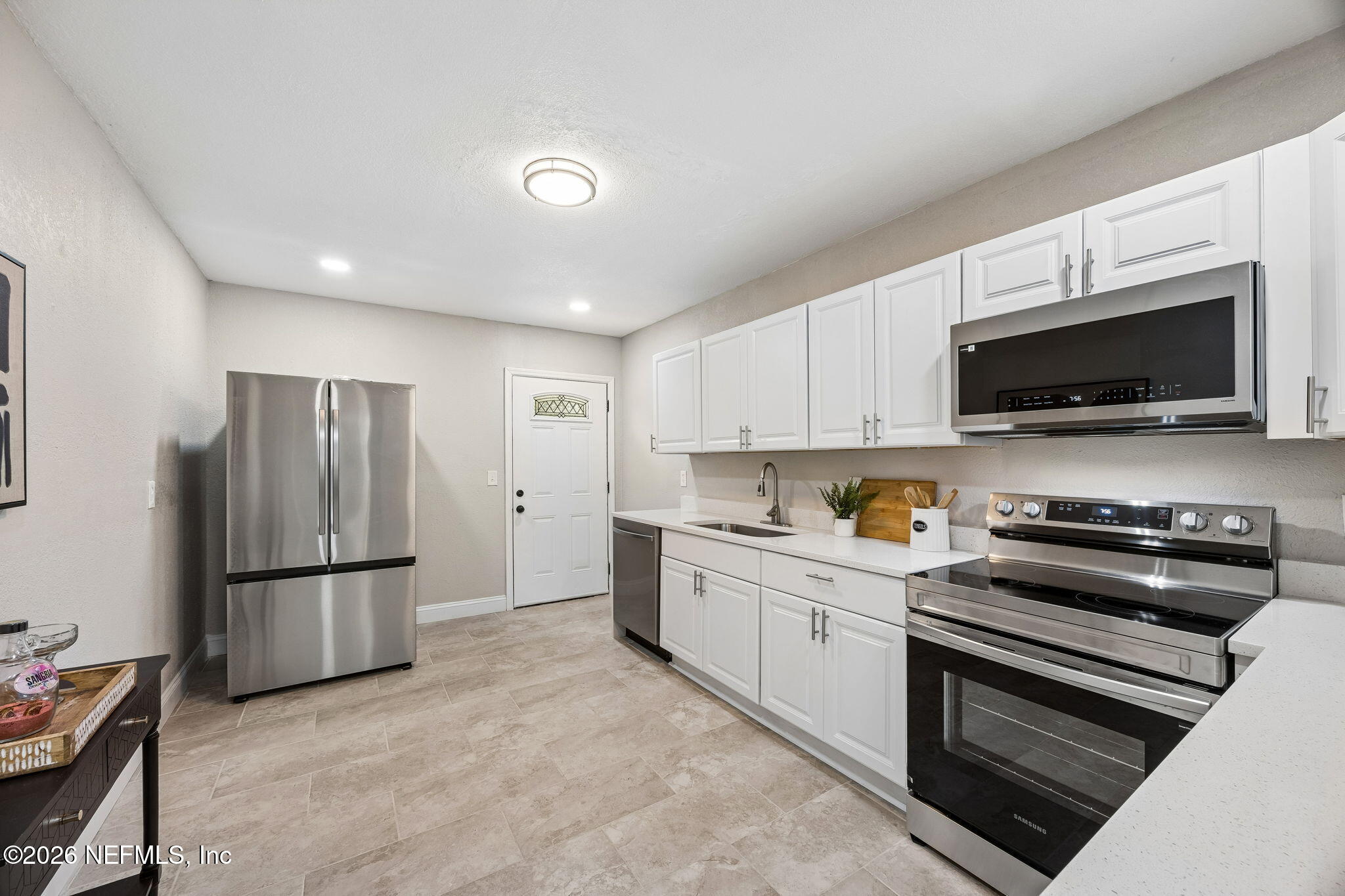 29 56TH Street E