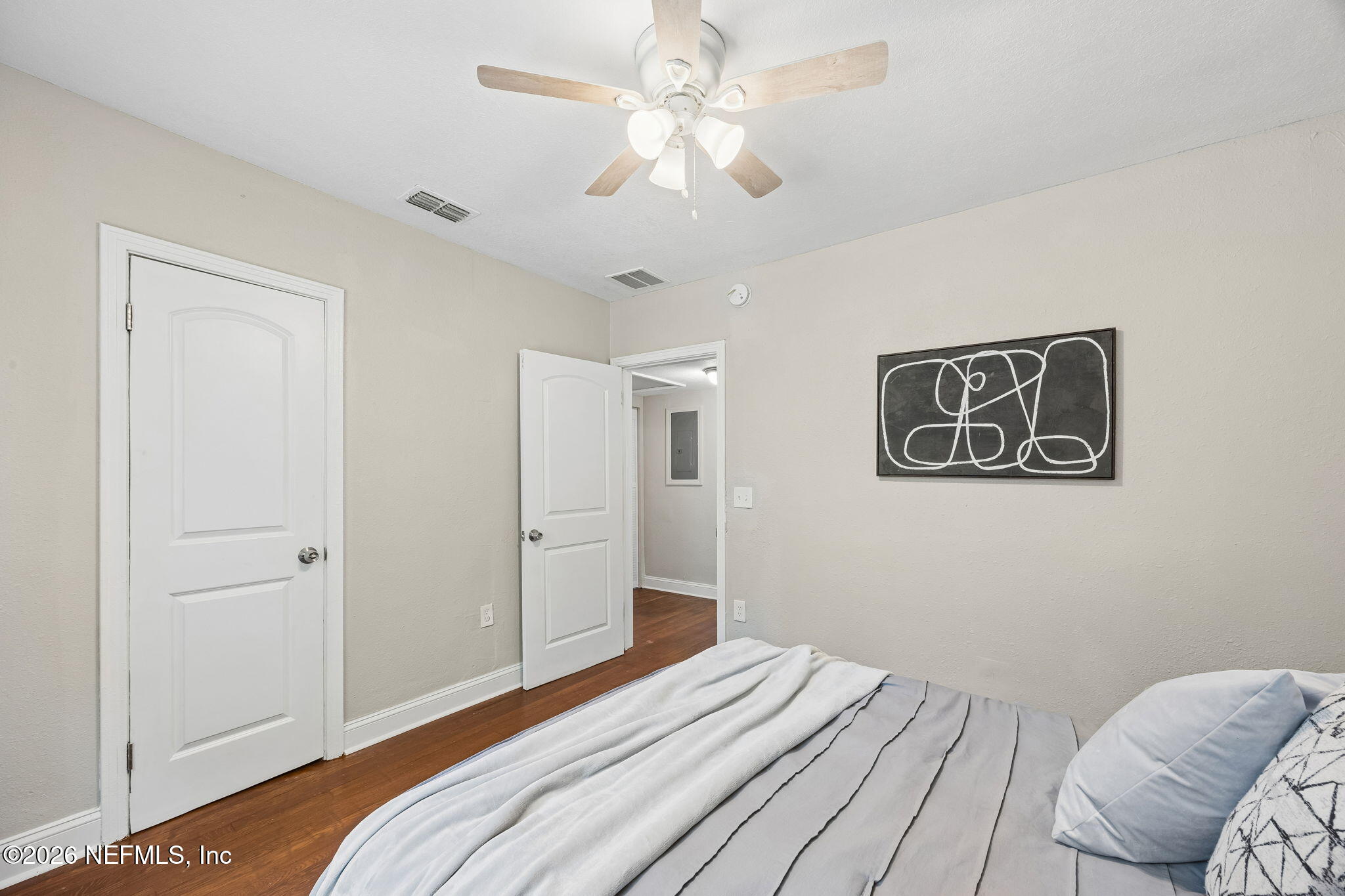 29 56TH Street E