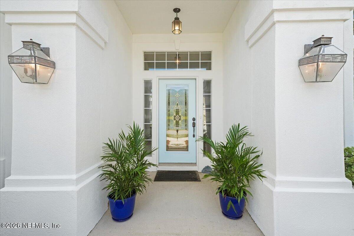 609 W SURF SPRAY Lane