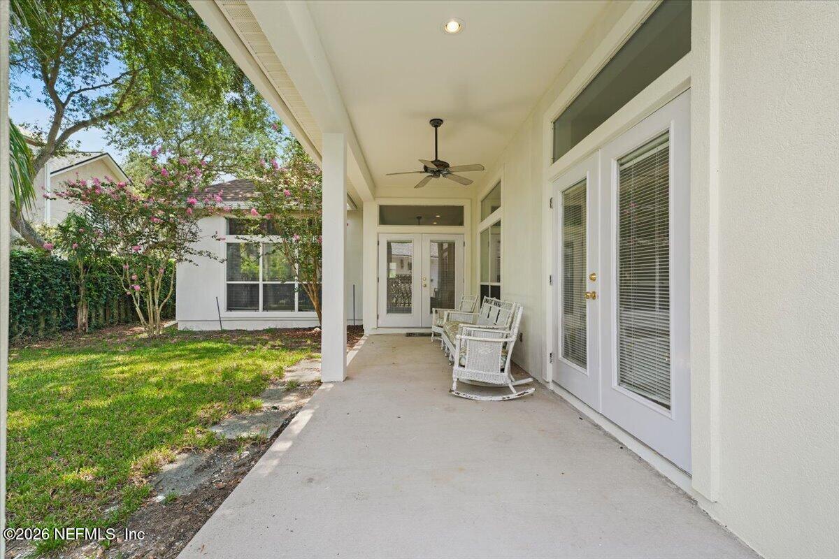 609 W SURF SPRAY Lane
