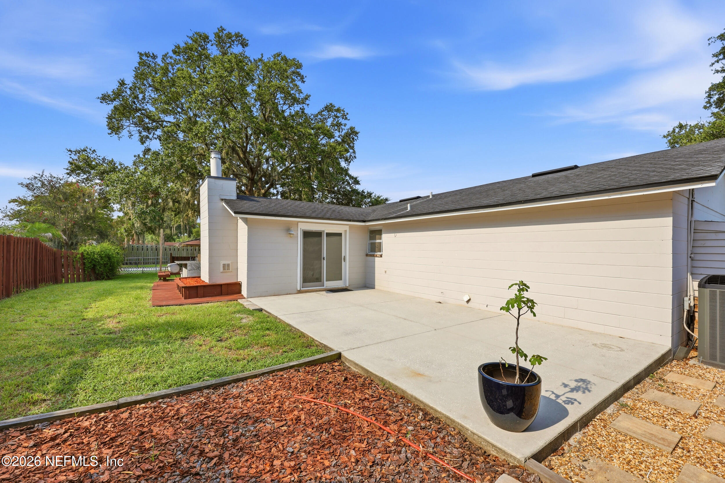 2503 LIBERTY Lane