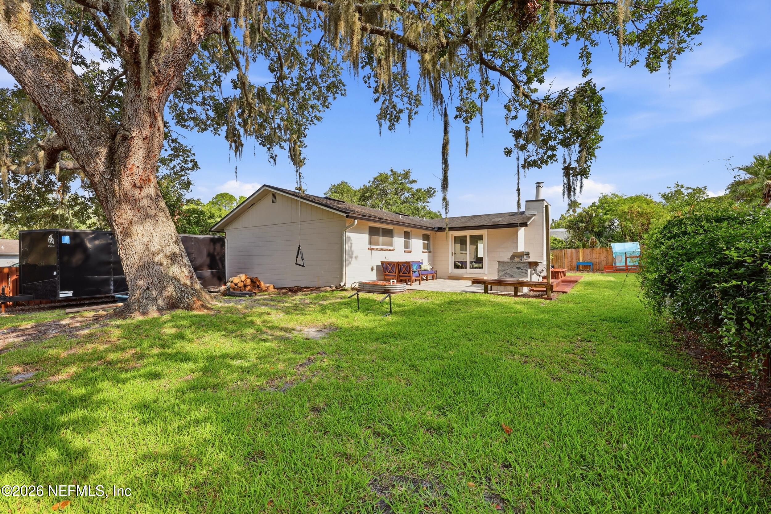 2503 LIBERTY Lane