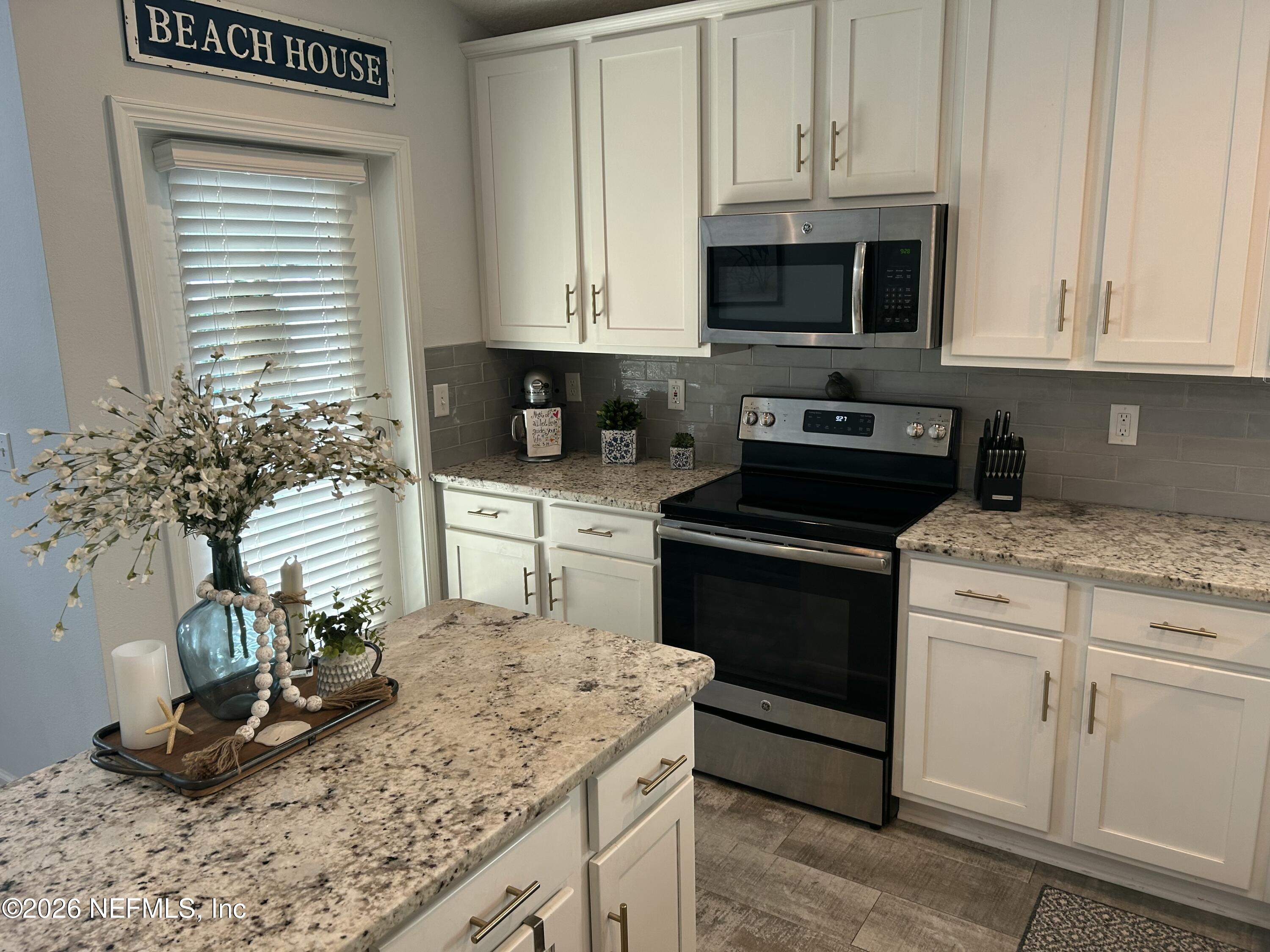 2209 SAND DUNE Court