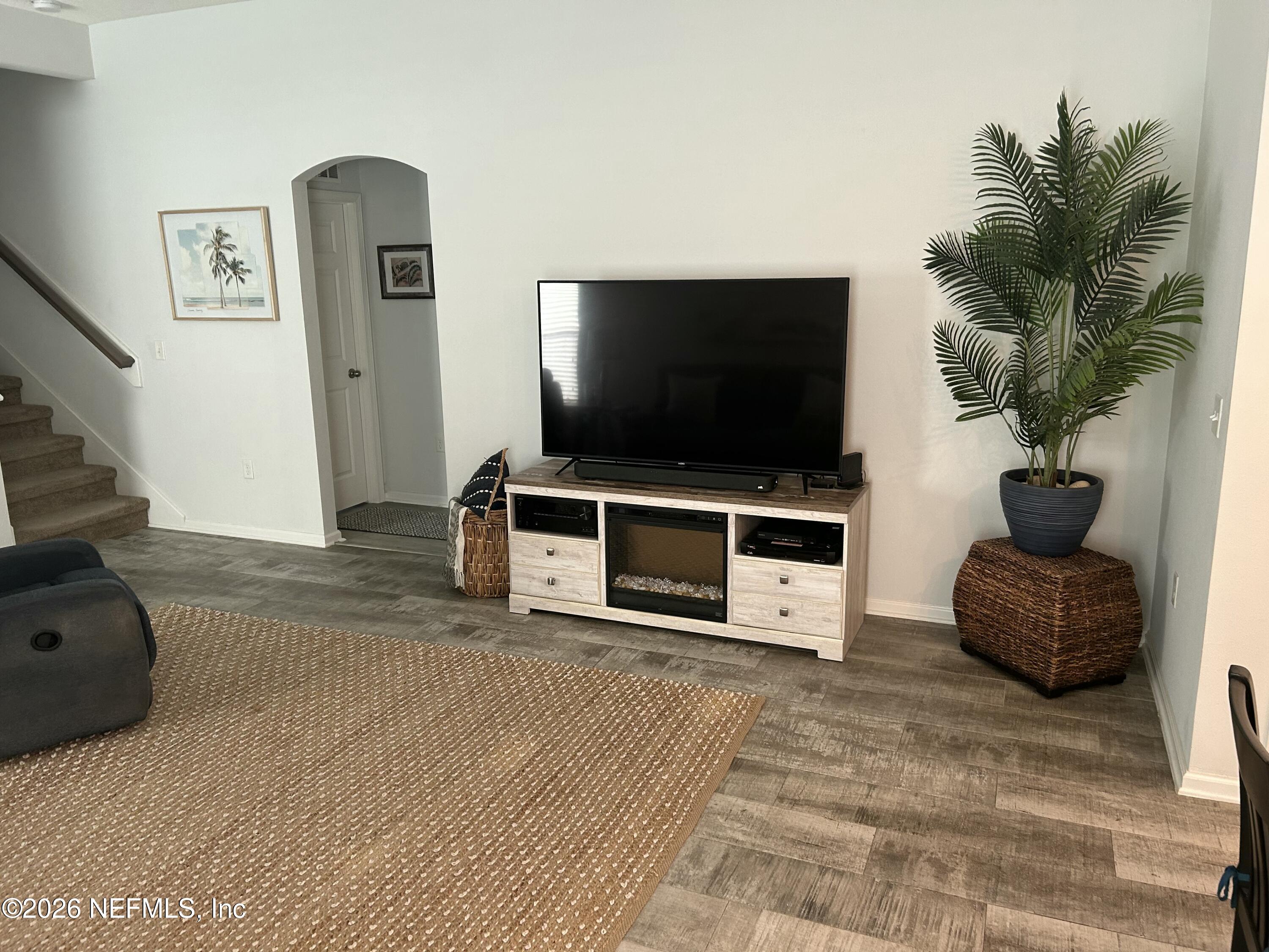2209 SAND DUNE Court
