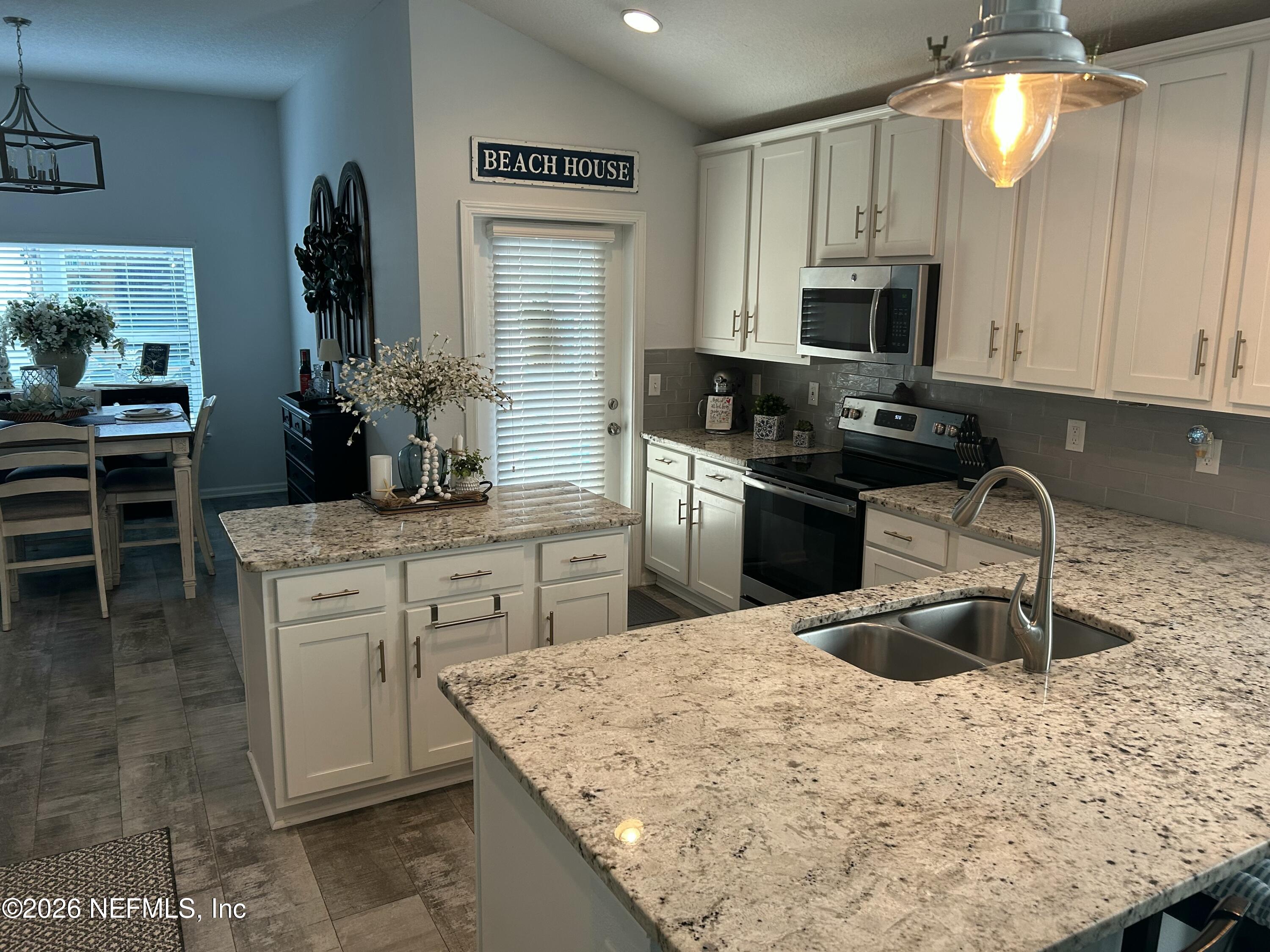 2209 SAND DUNE Court