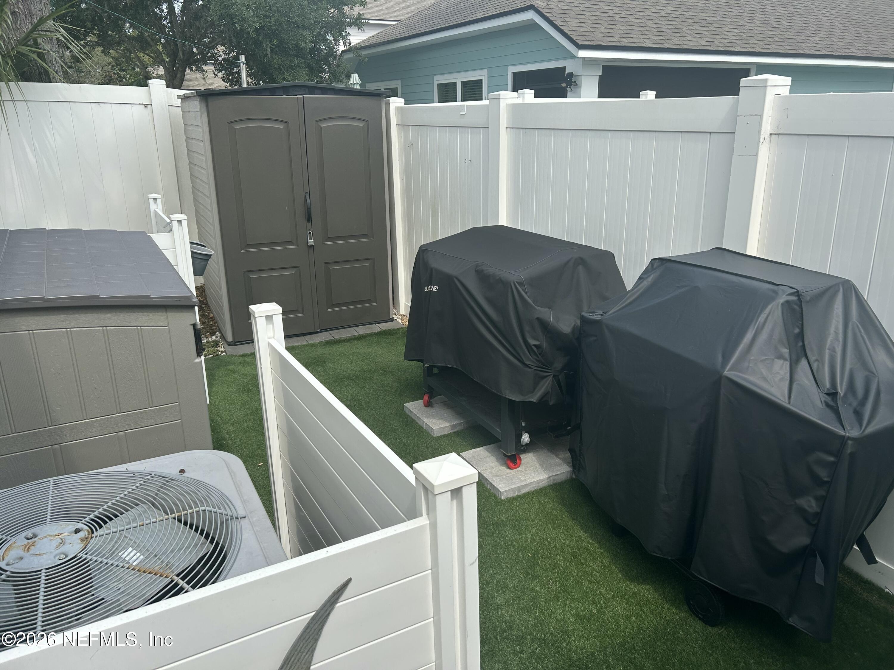 2209 SAND DUNE Court
