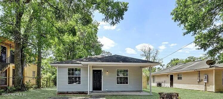 1518 W 27TH Street