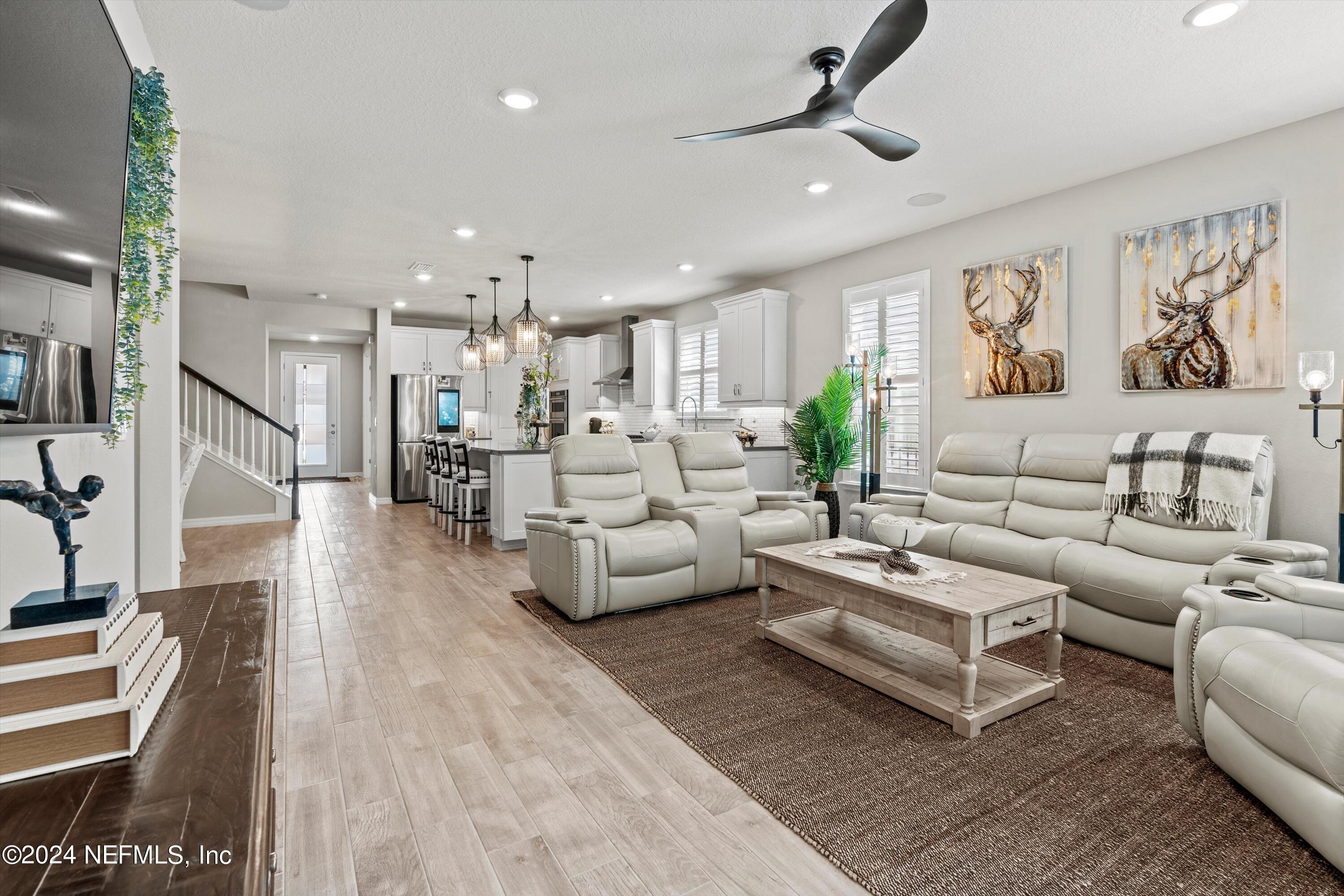 11166 TOWN VIEW Drive