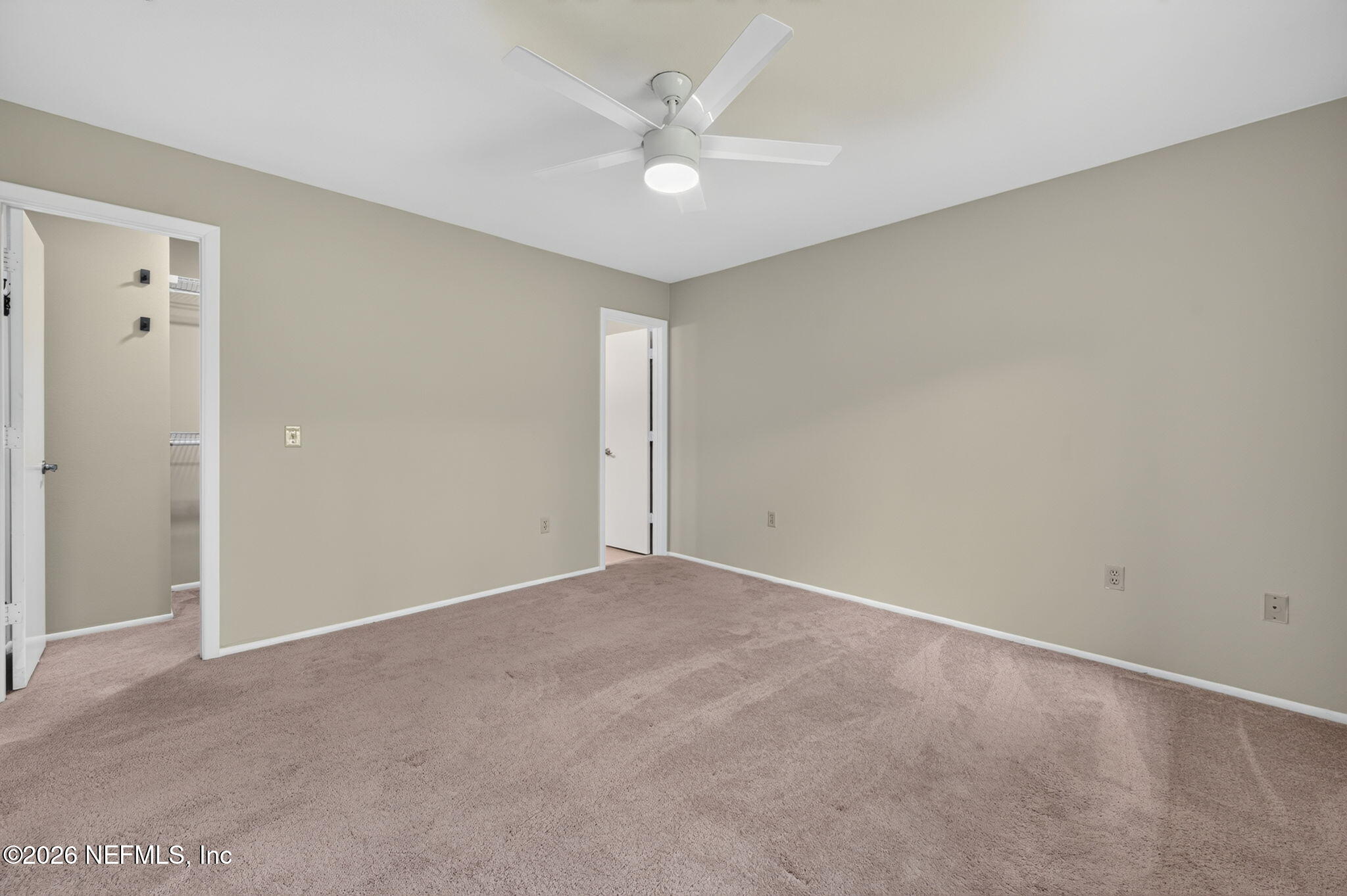 838 LAWNWOOD Avenue NE