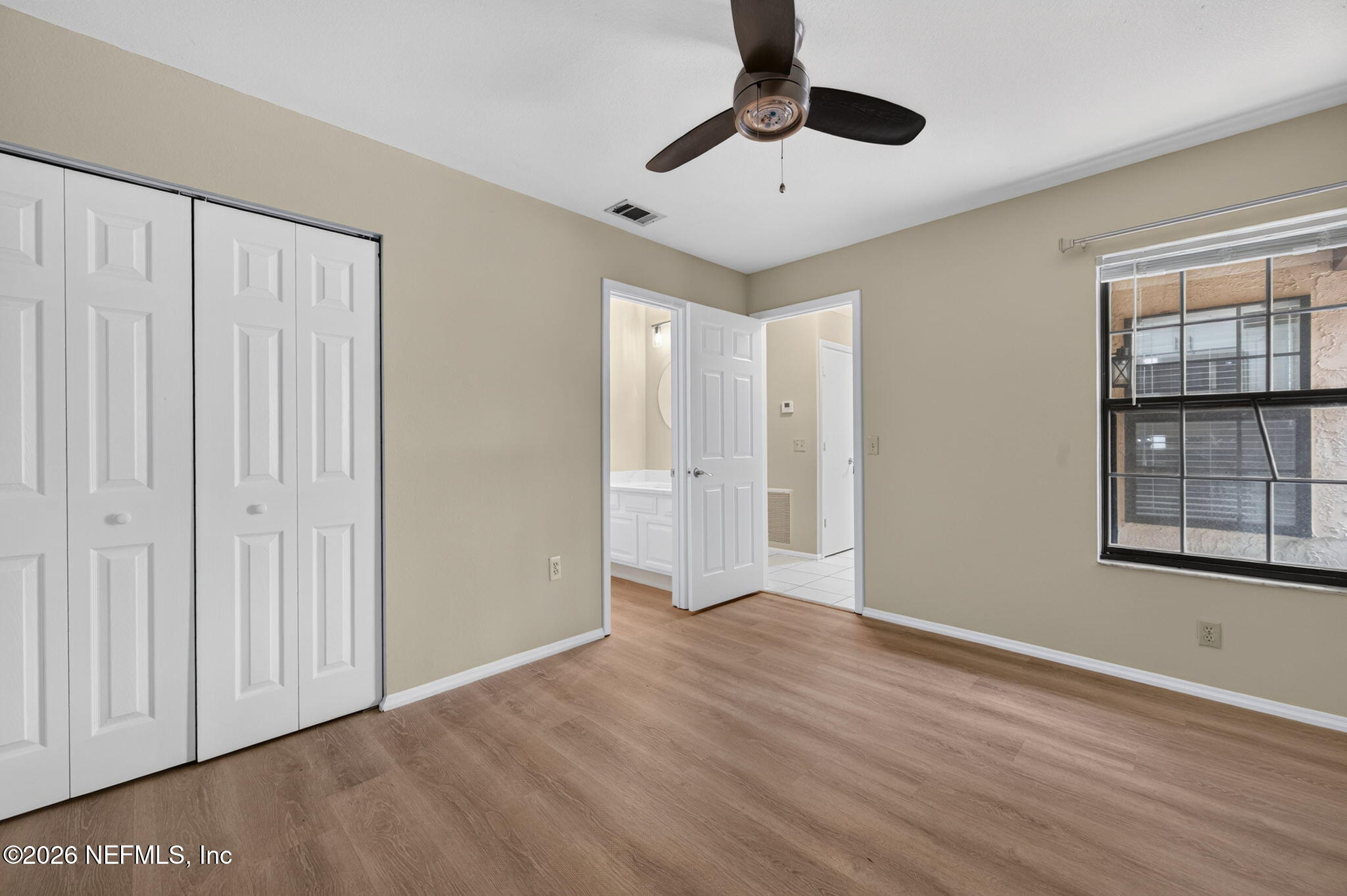 838 LAWNWOOD Avenue NE