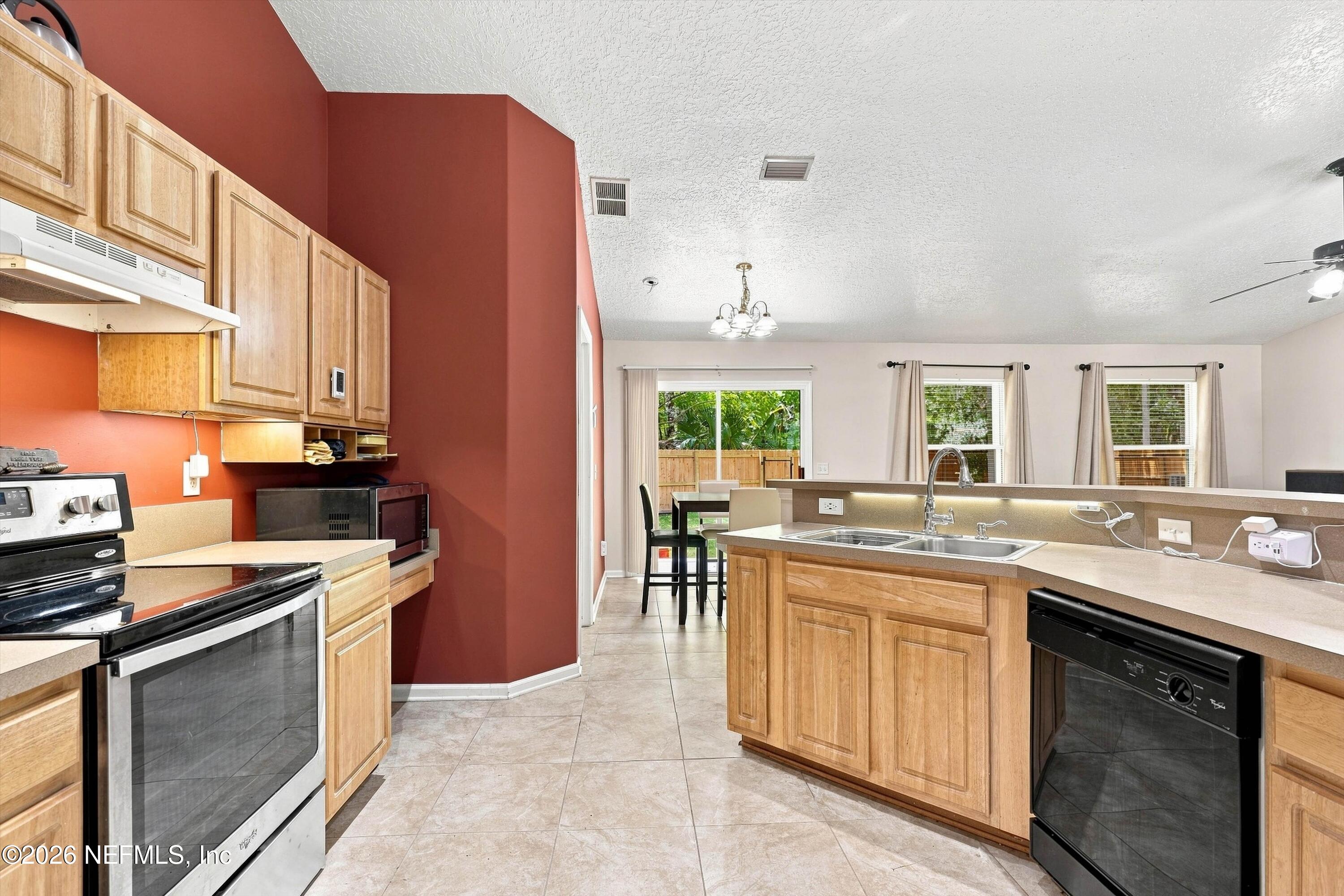 8168 LEAFCREST Drive