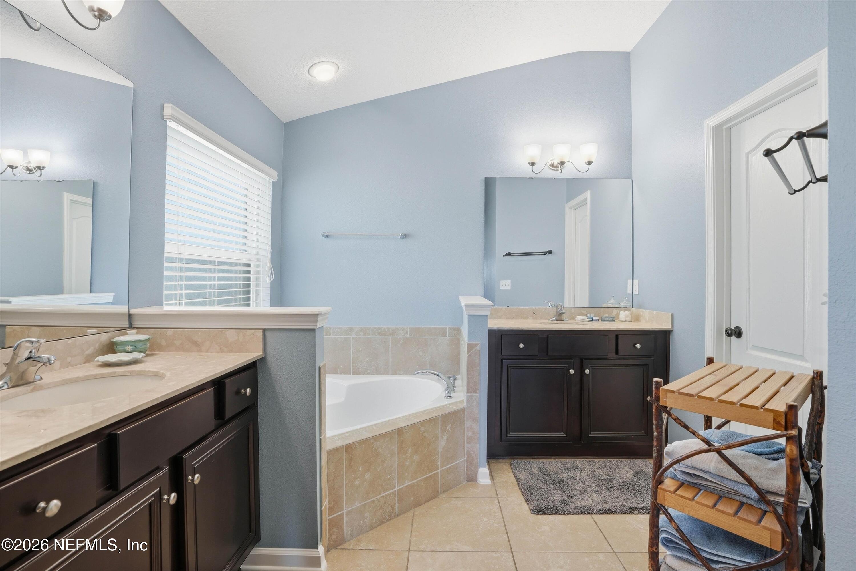 5175 CLAPBOARD CREEK Drive