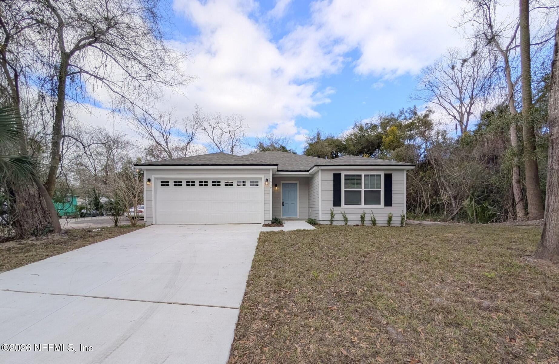 1539 W 45TH Street