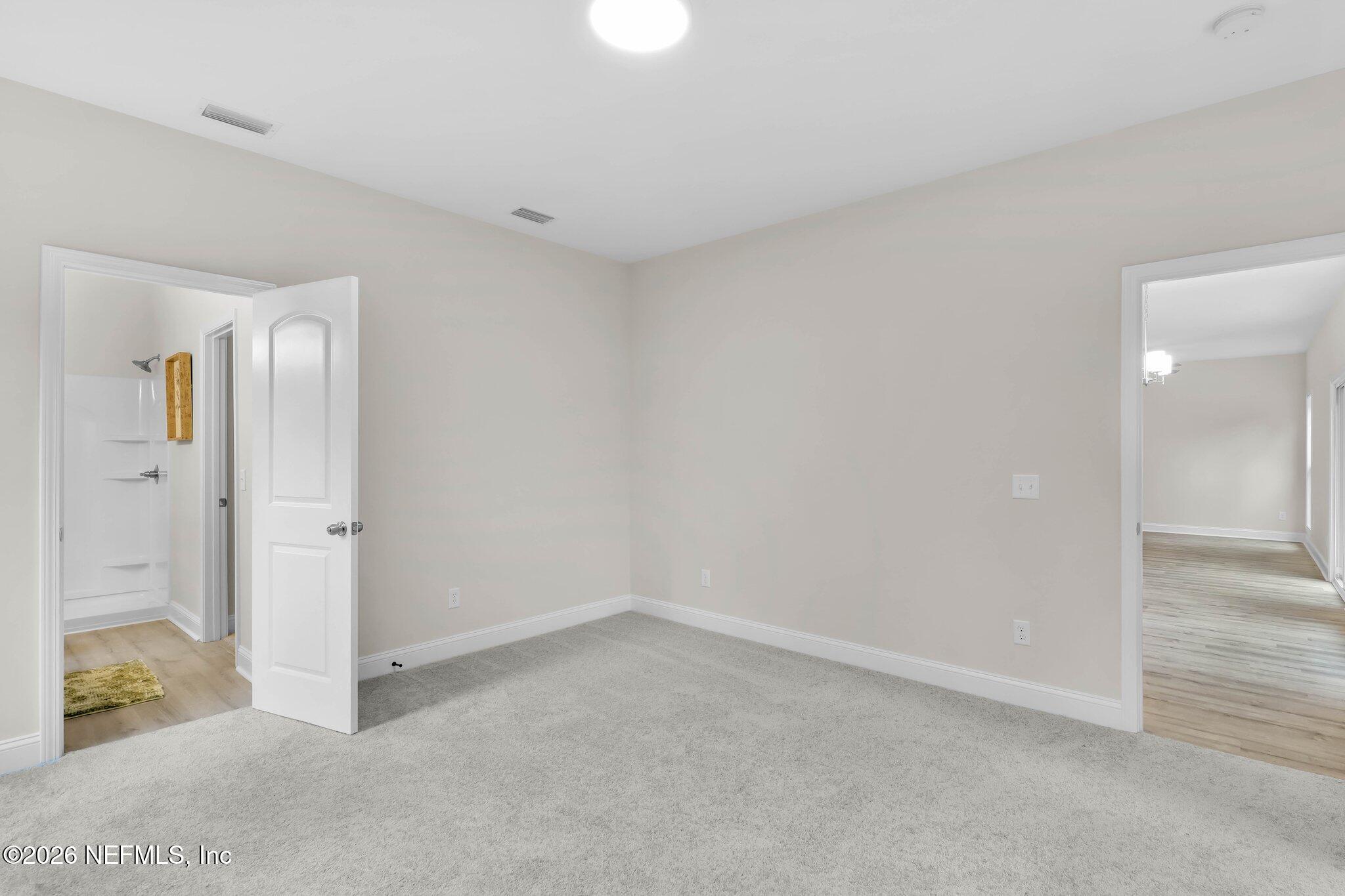 124 CREEKWOOD Circle