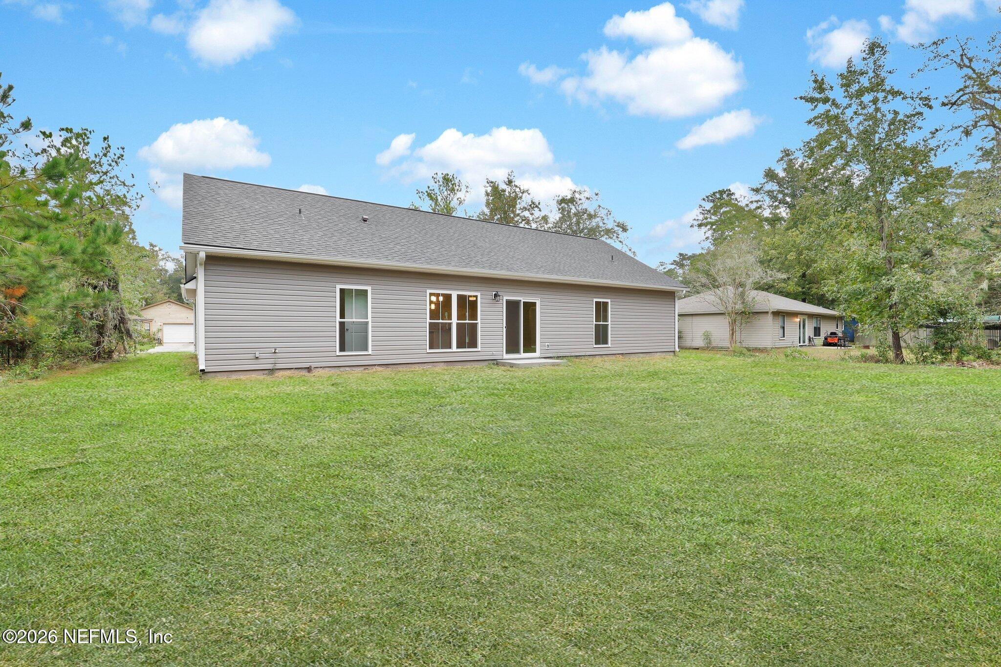 124 CREEKWOOD Circle